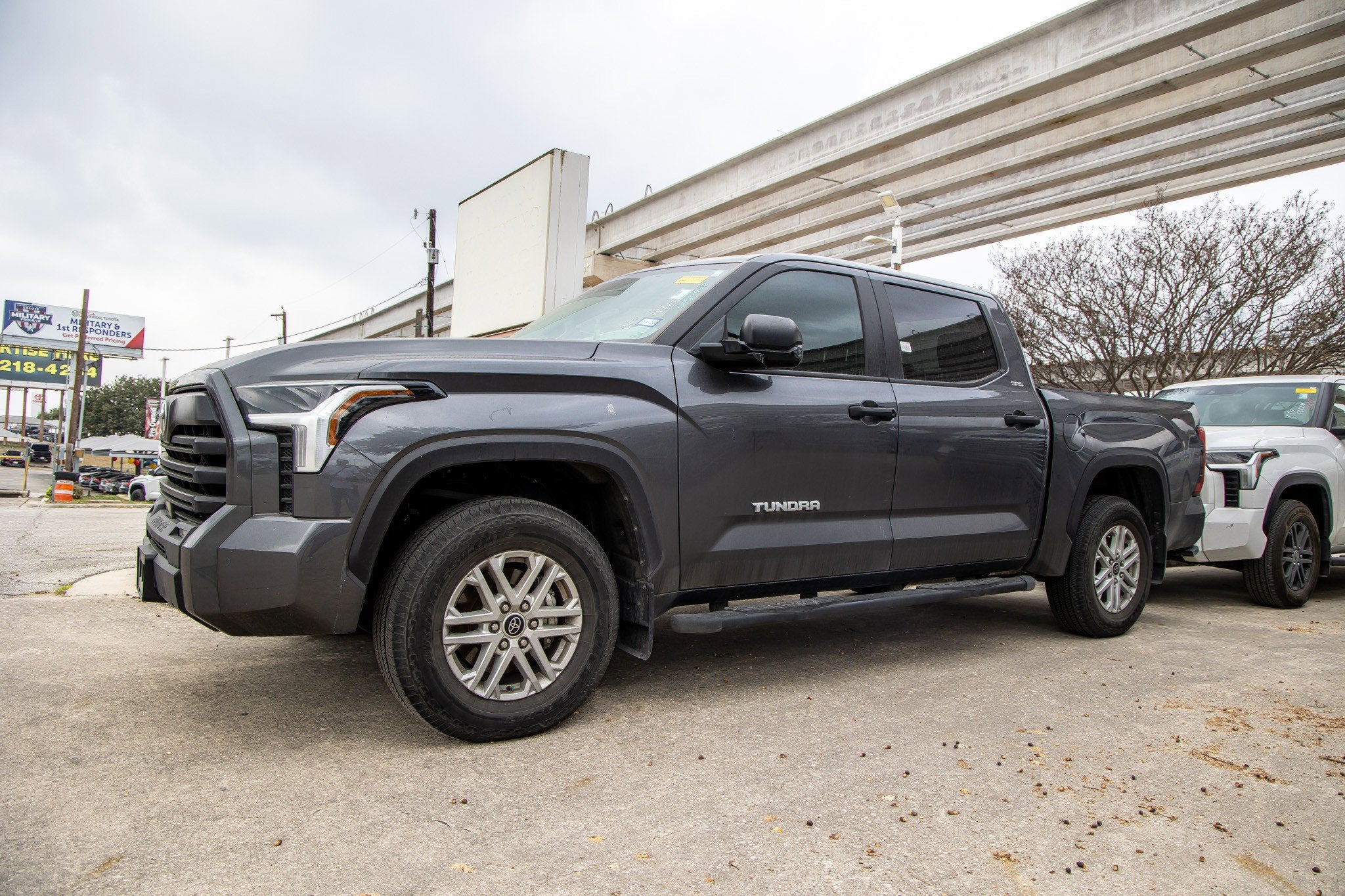 2024 Toyota TUNDRA 4X4 SR5