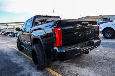 2025 Toyota TUNDRA 4X4 SR5