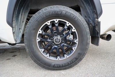2023 Toyota TUNDRA 4X4 SR5