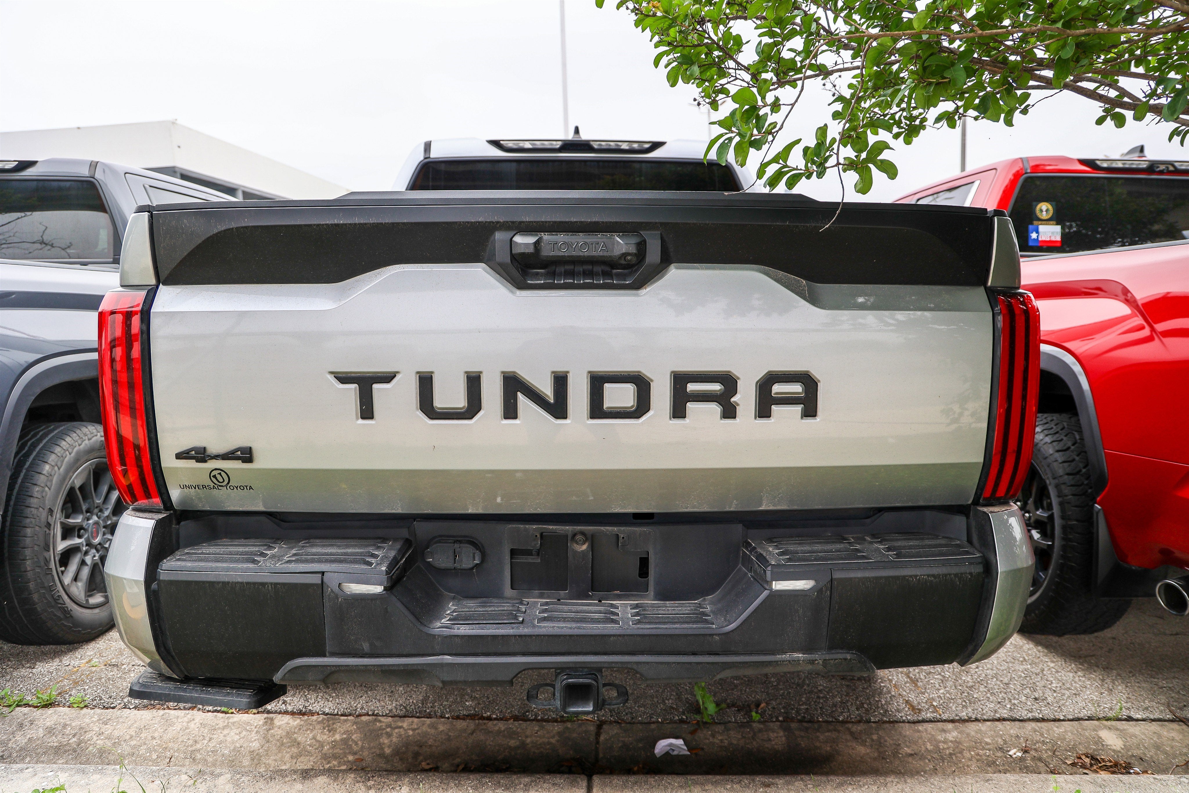 2024 Toyota Tundra 4WD SR5