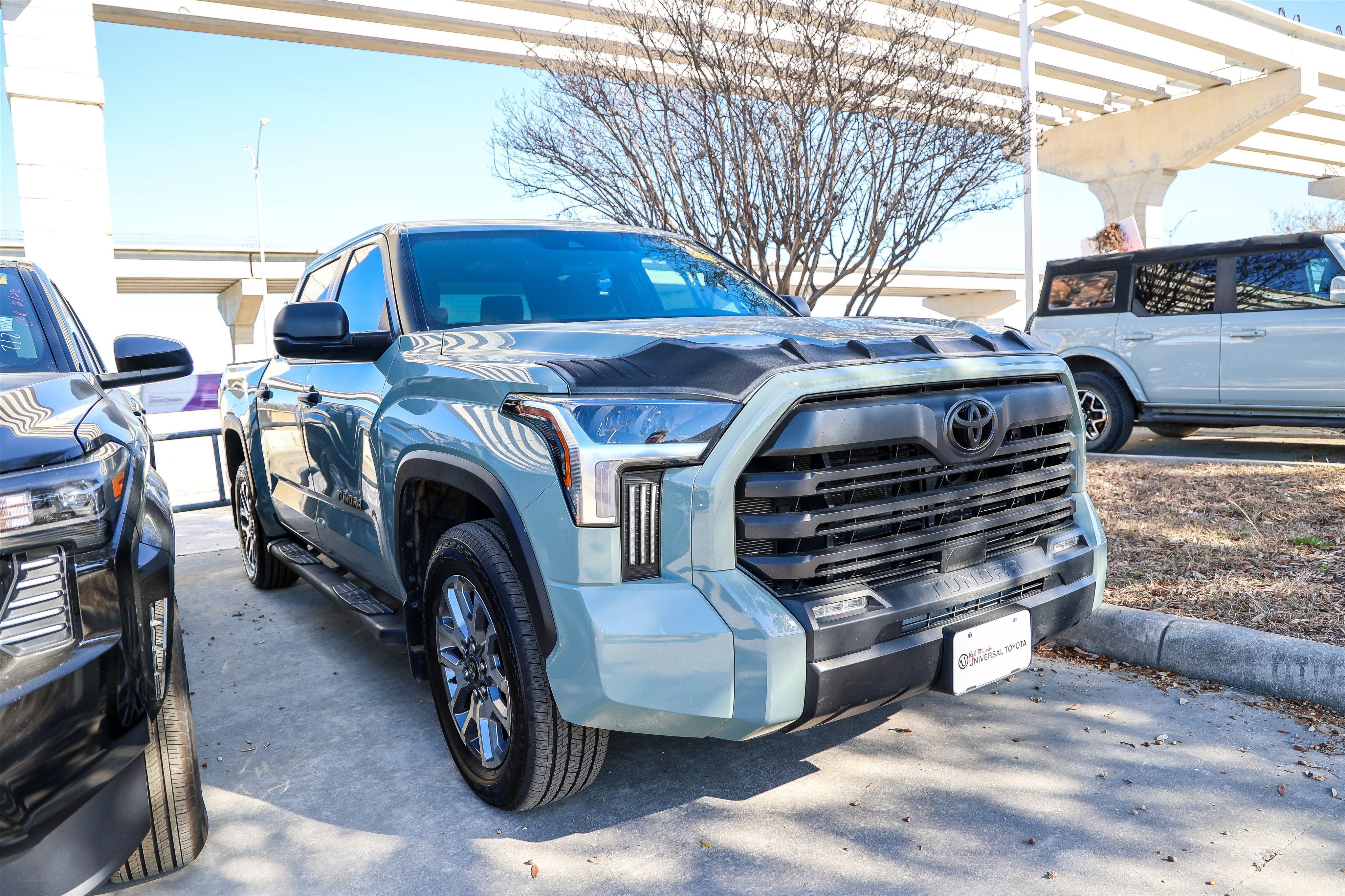 2025 Toyota TUNDRA 4X4 SR5