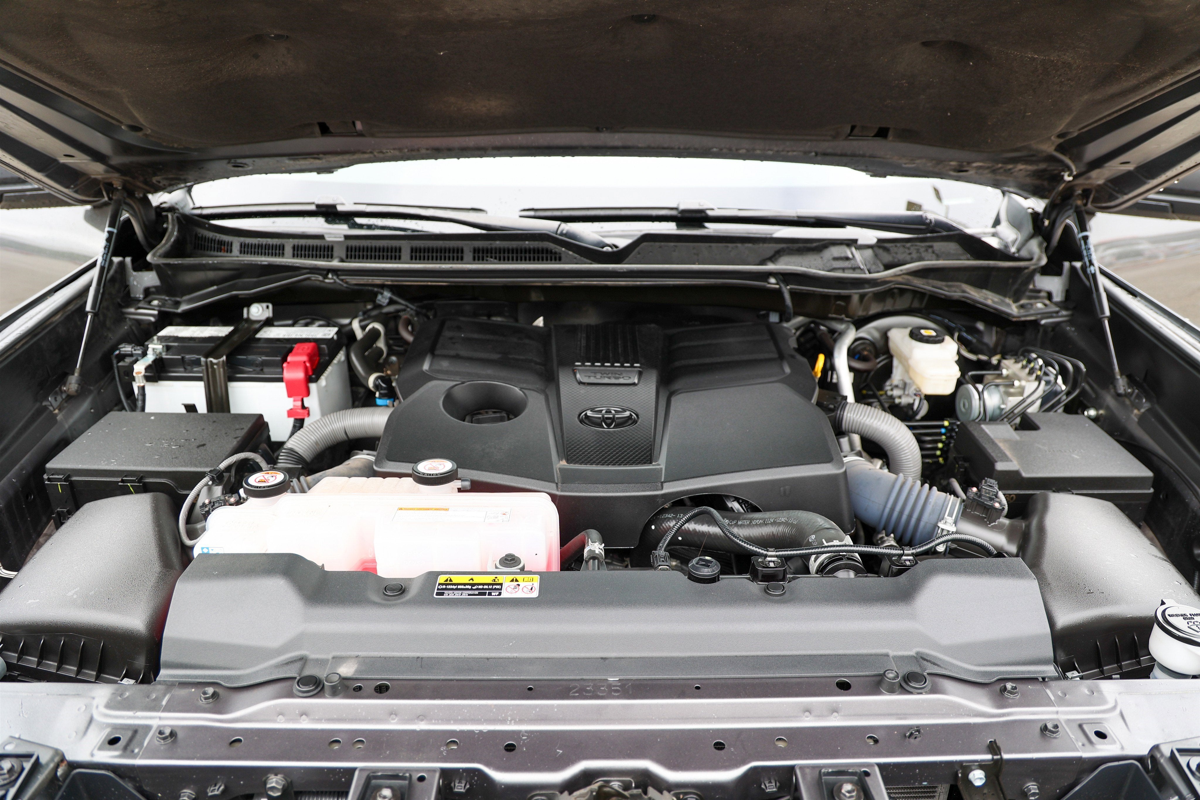 2024 Toyota TUNDRA 4X4 SR5