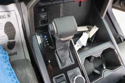 2024 Toyota TUNDRA 4X4 SR5