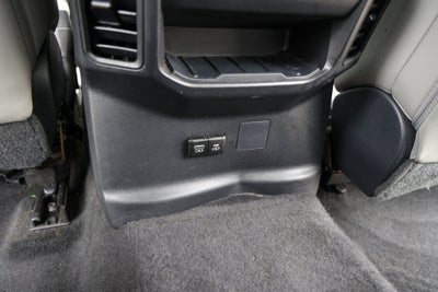 2024 Toyota TUNDRA 4X4 SR5