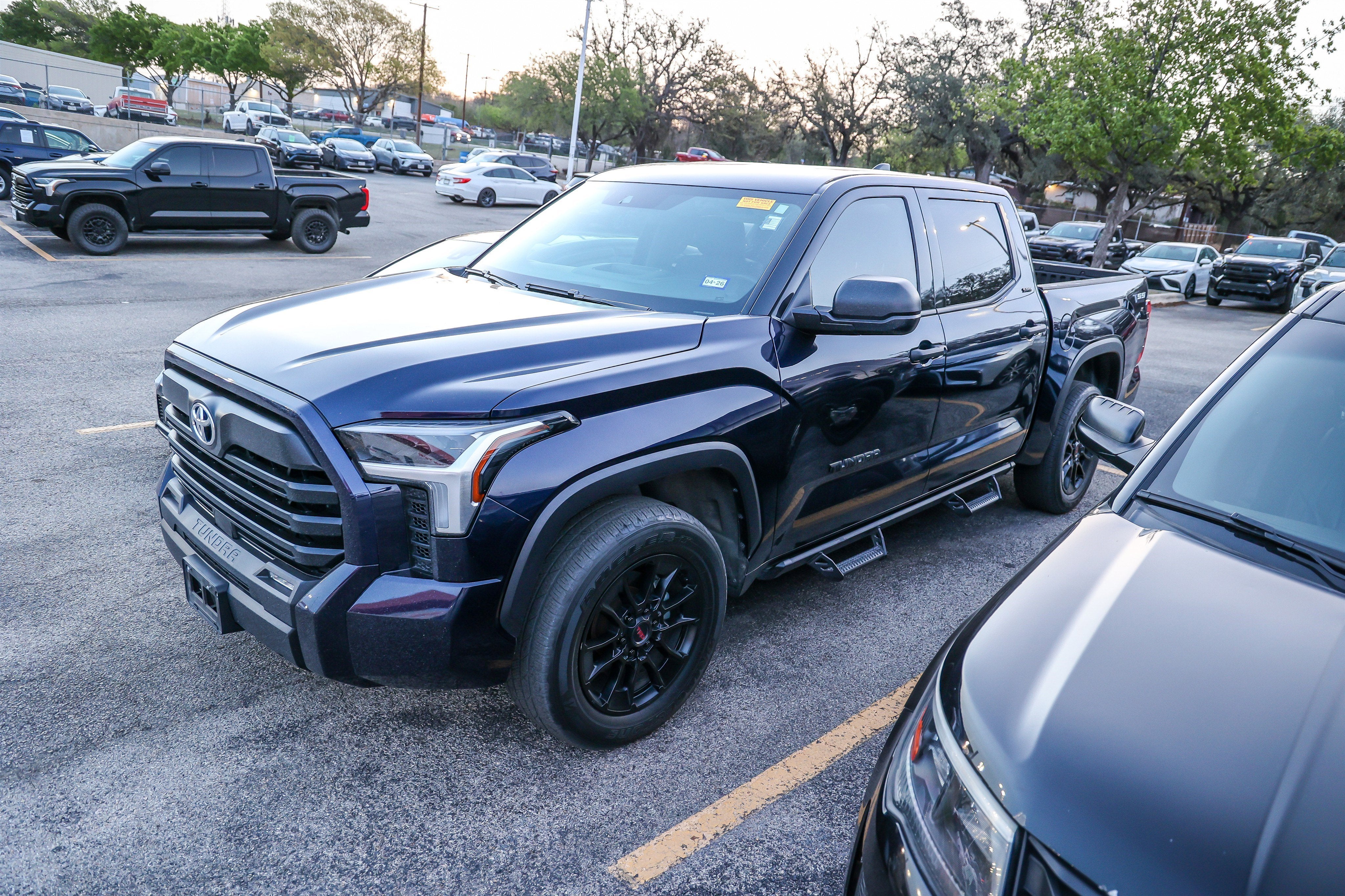 2023 Toyota TUNDRA 4X4 SR5