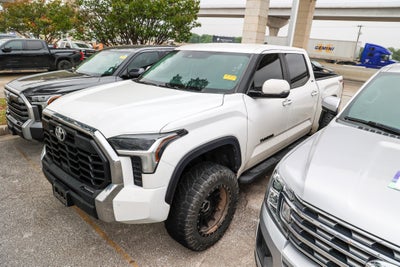 2024 Toyota Tundra 4WD SR5