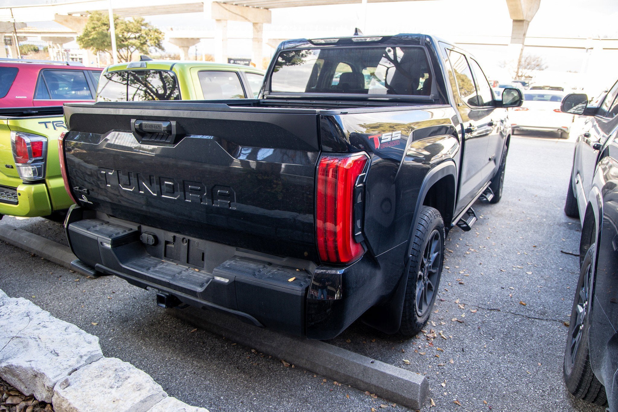 2024 Toyota TUNDRA 4X4 SR5