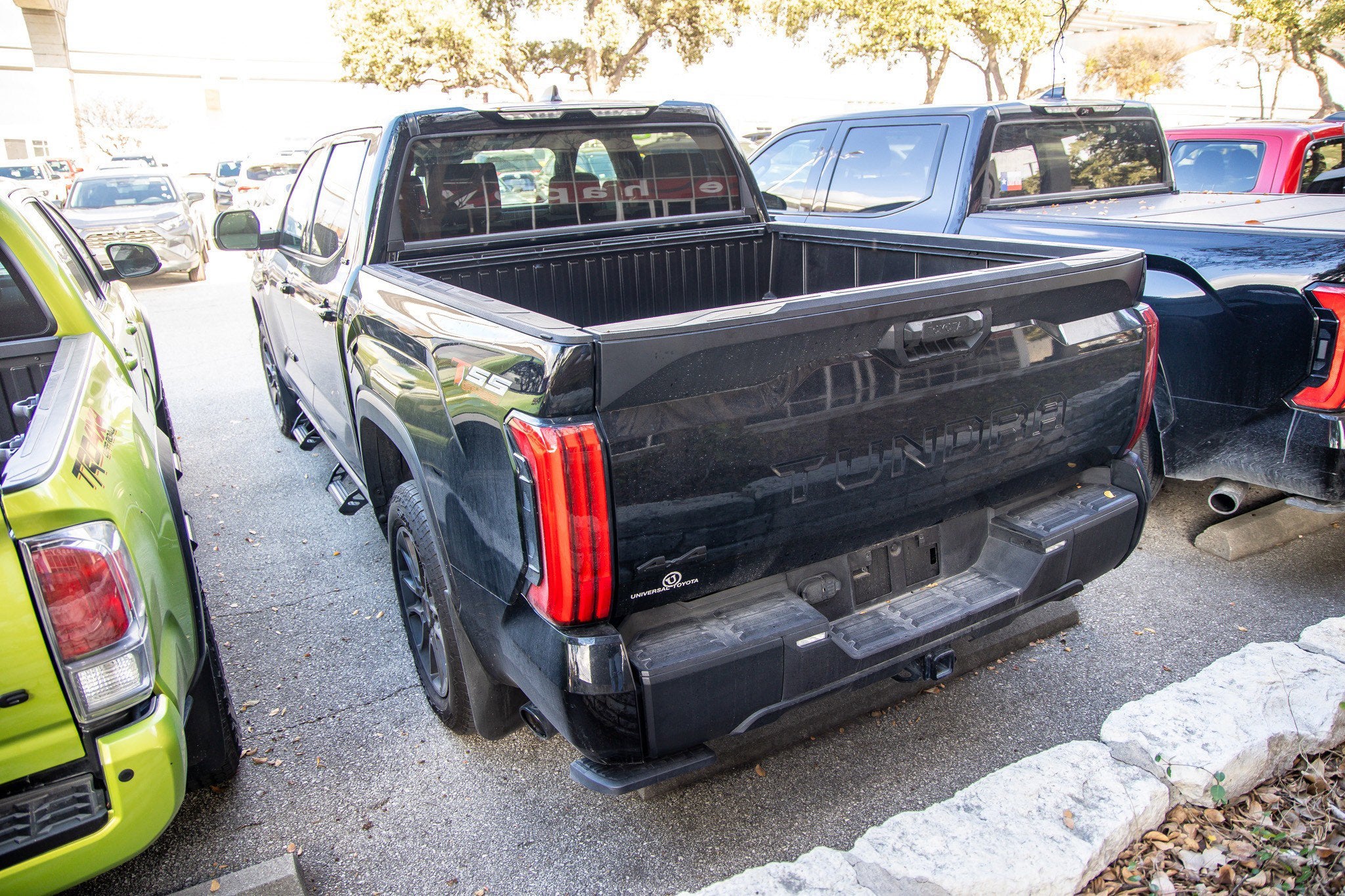 2024 Toyota TUNDRA 4X4 SR5
