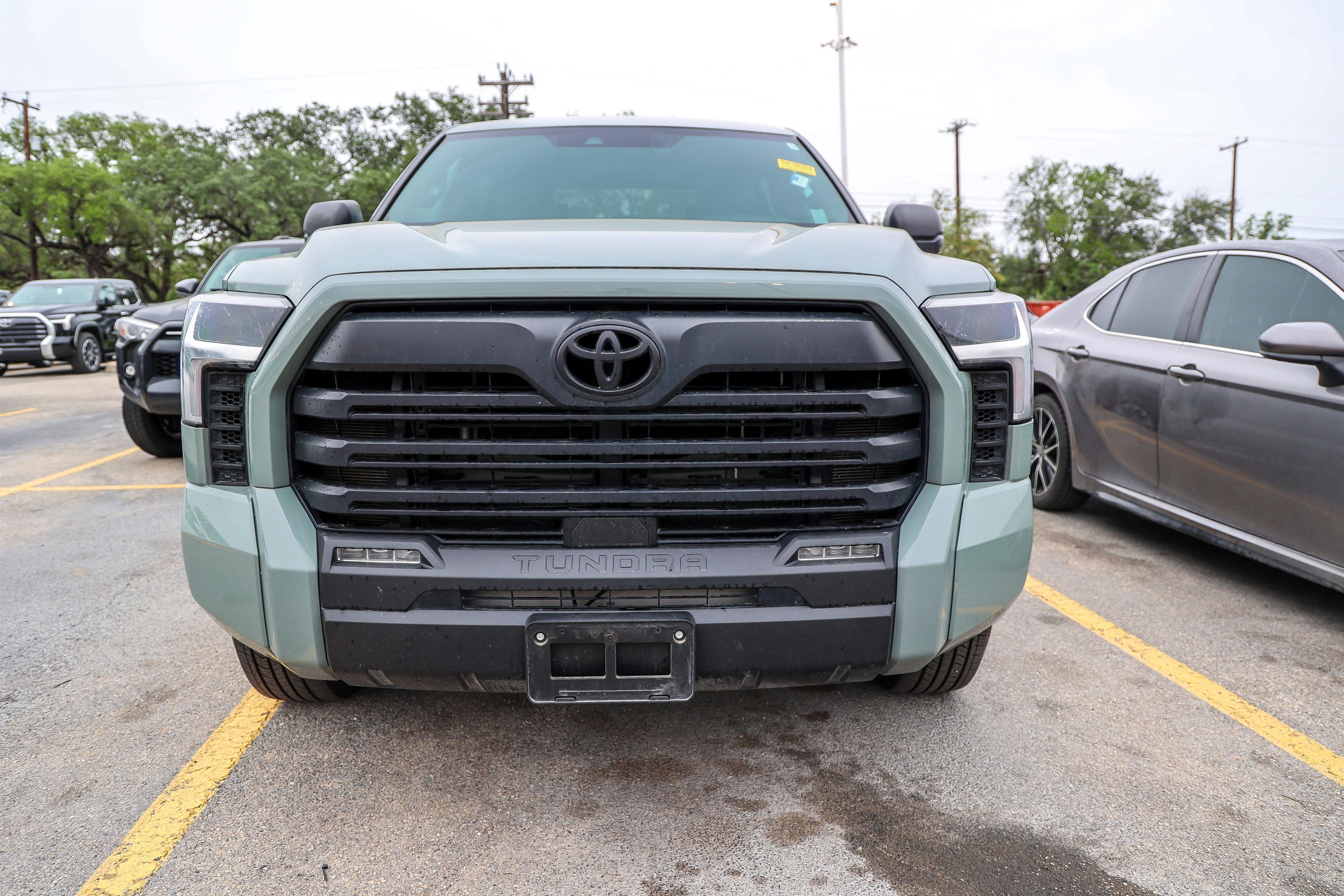 2025 Toyota Tundra 4WD SR5