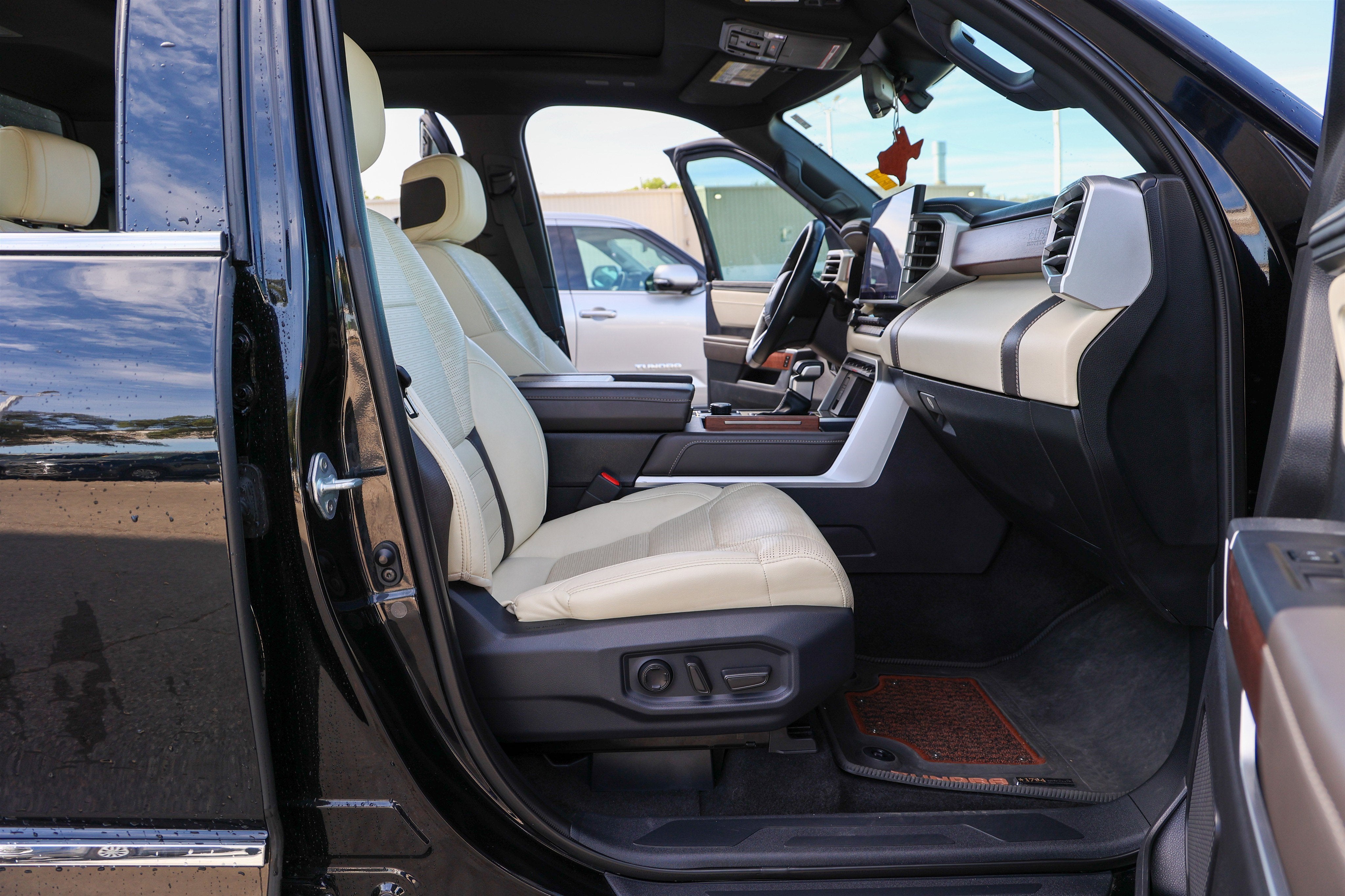 2023 Toyota TUNDRA HV 4X4 1794 Edition Hybrid