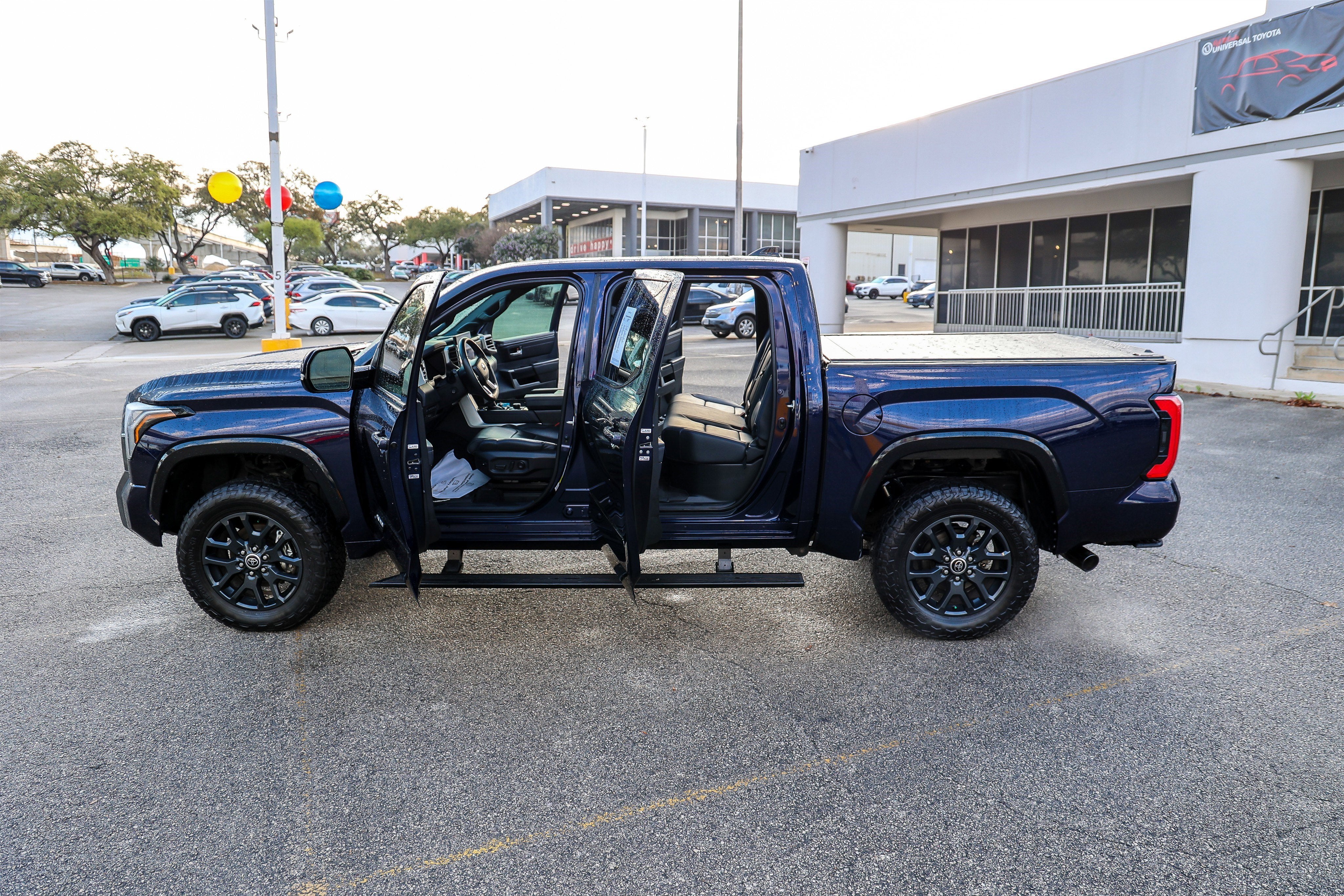 2023 Toyota TUNDRA 4X4 Platinum