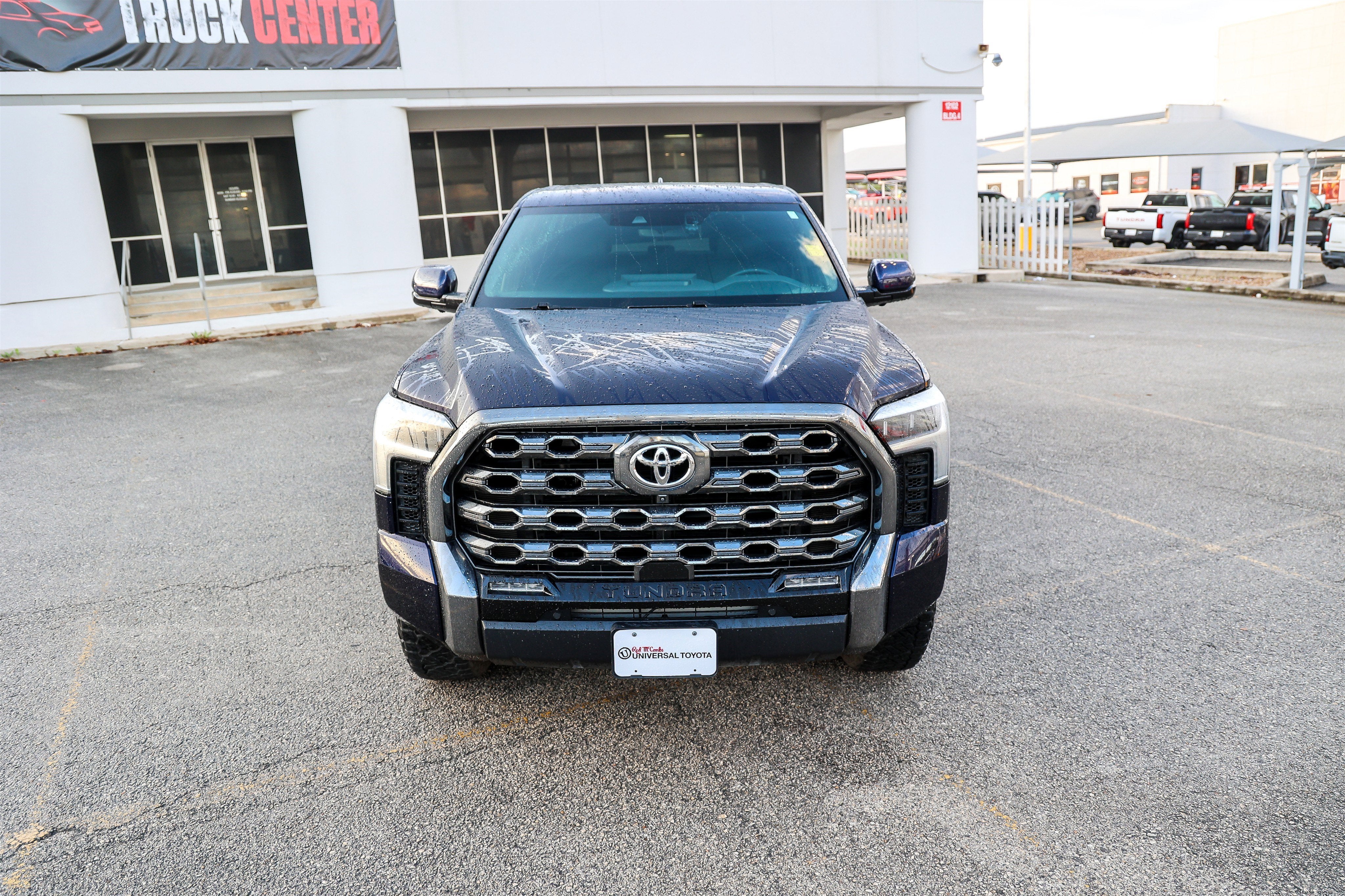 2023 Toyota TUNDRA 4X4 Platinum