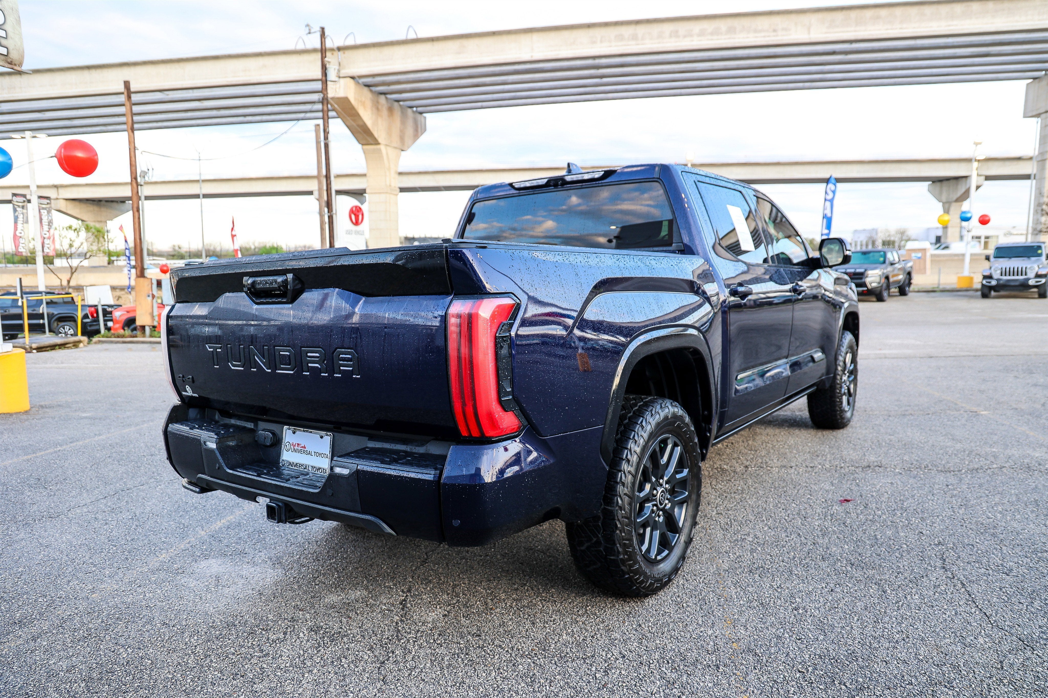 2023 Toyota TUNDRA 4X4 Platinum