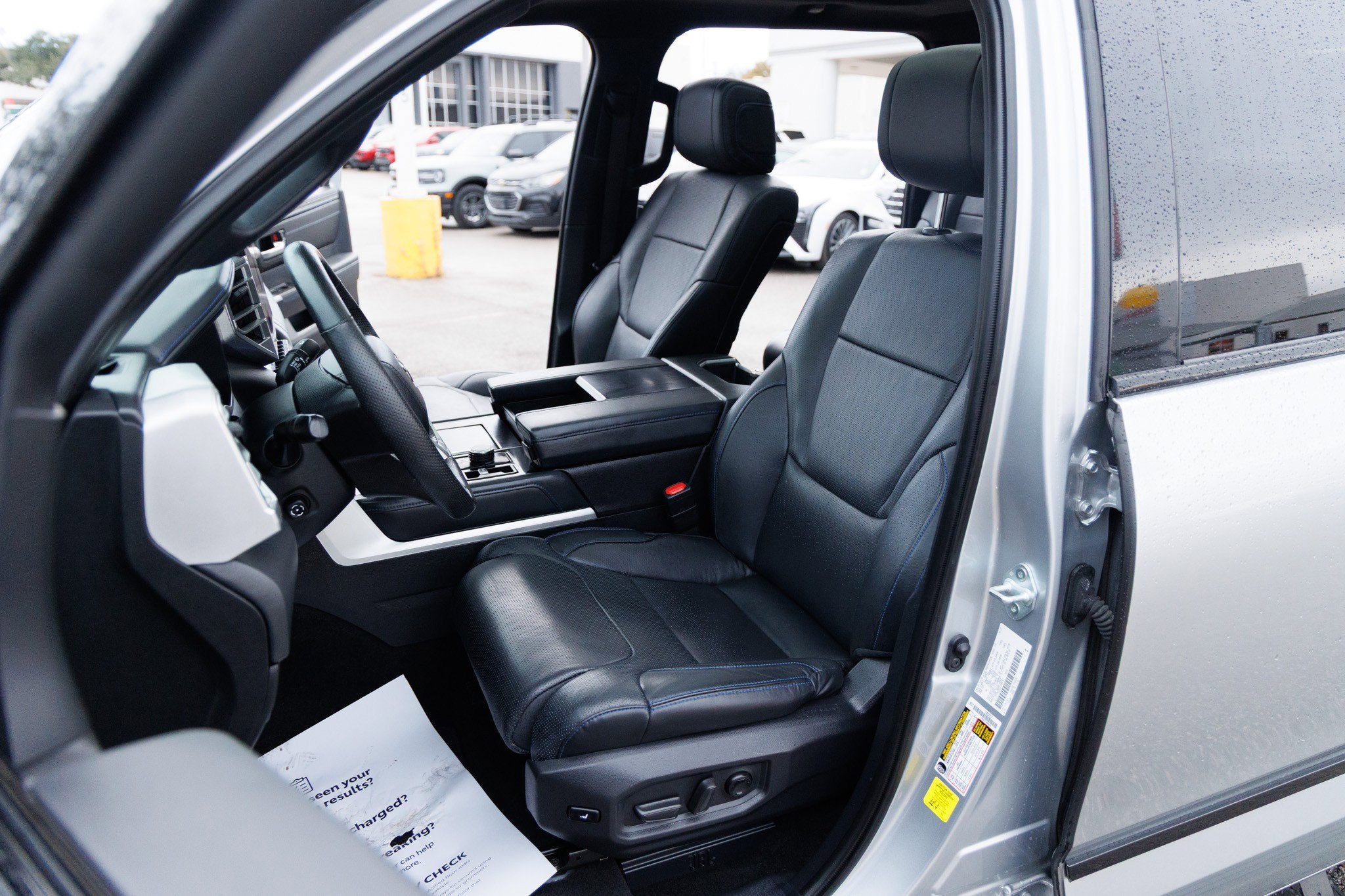 2023 Toyota TUNDRA 4X4 Platinum