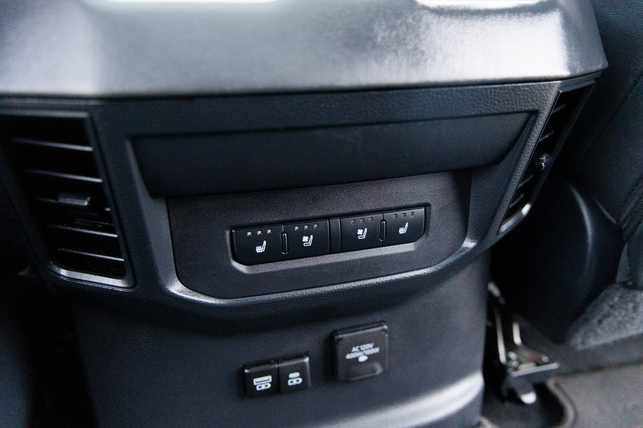 2023 Toyota TUNDRA 4X4 Platinum