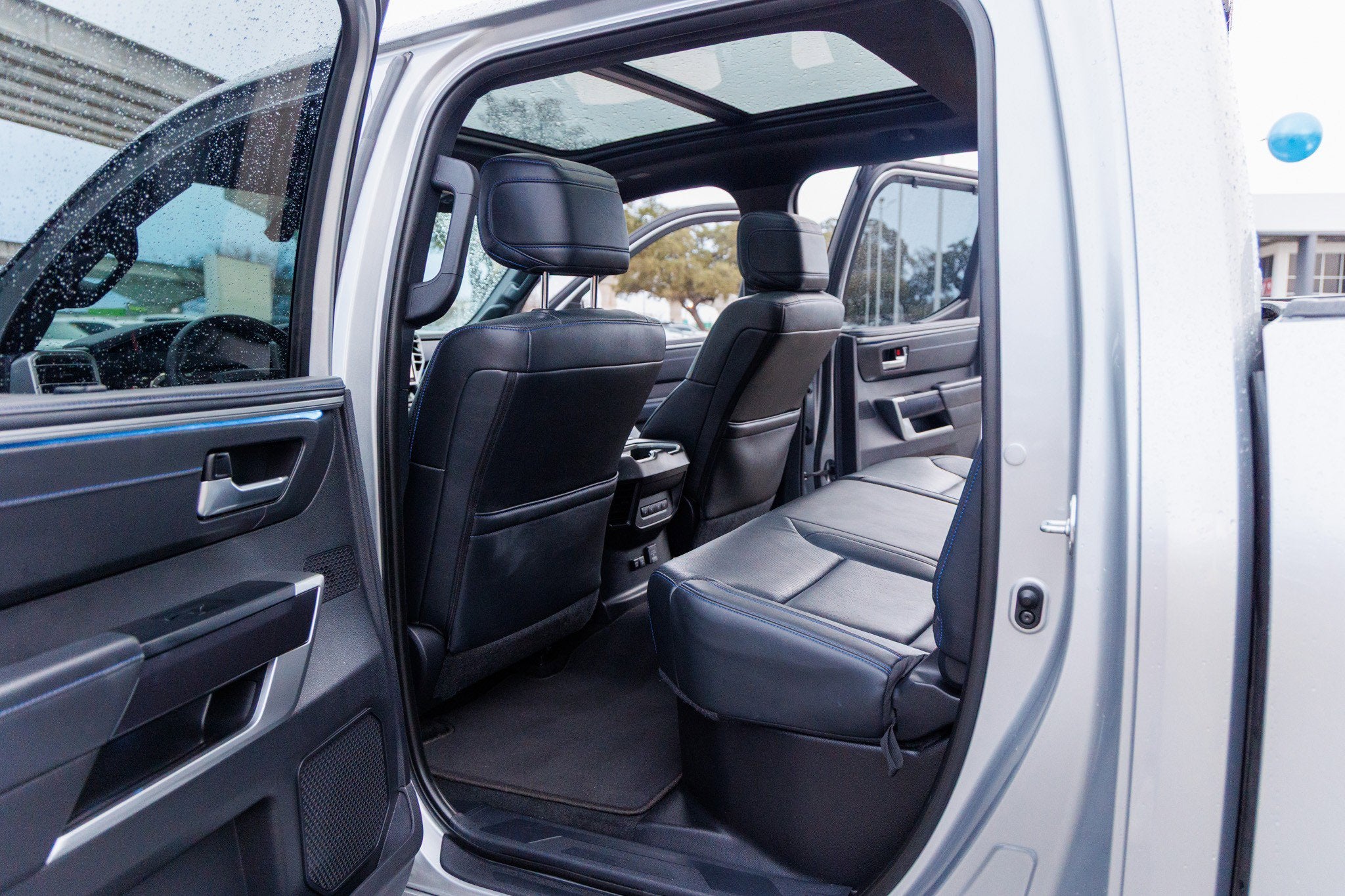 2023 Toyota TUNDRA 4X4 Platinum