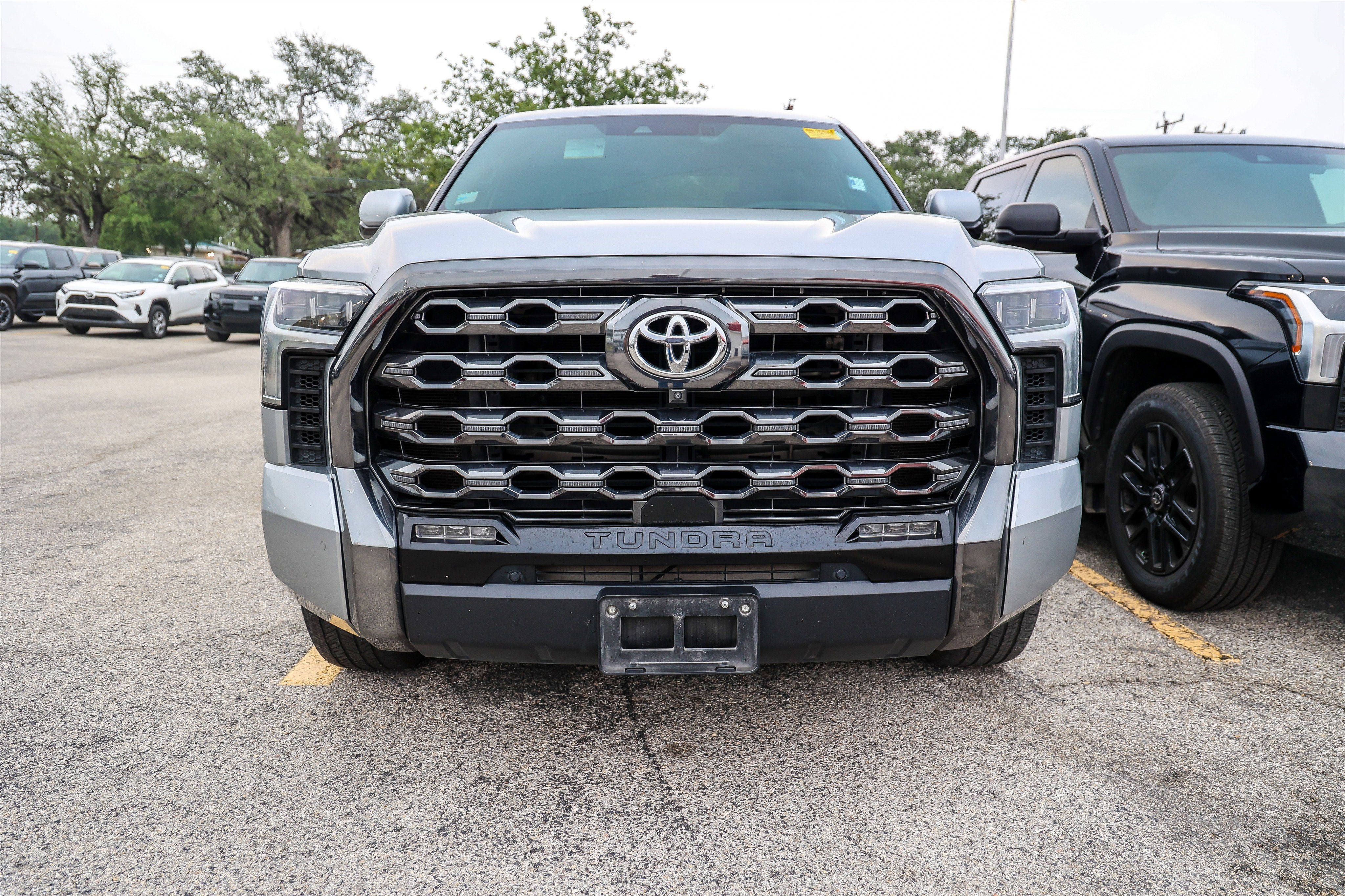 2023 Toyota TUNDRA 4X4 Platinum