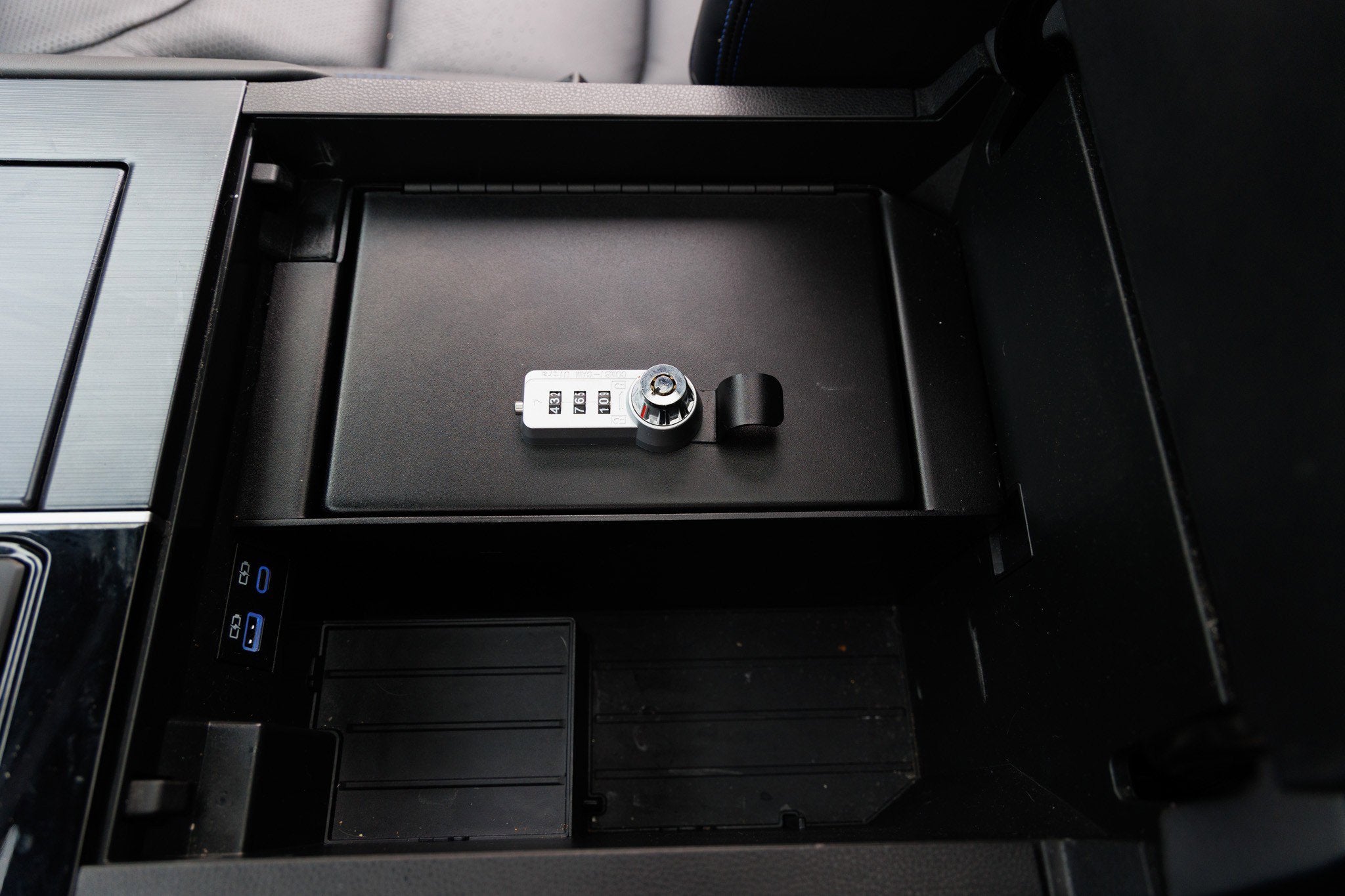 2023 Toyota TUNDRA HV 4X2 Platinum Hybrid