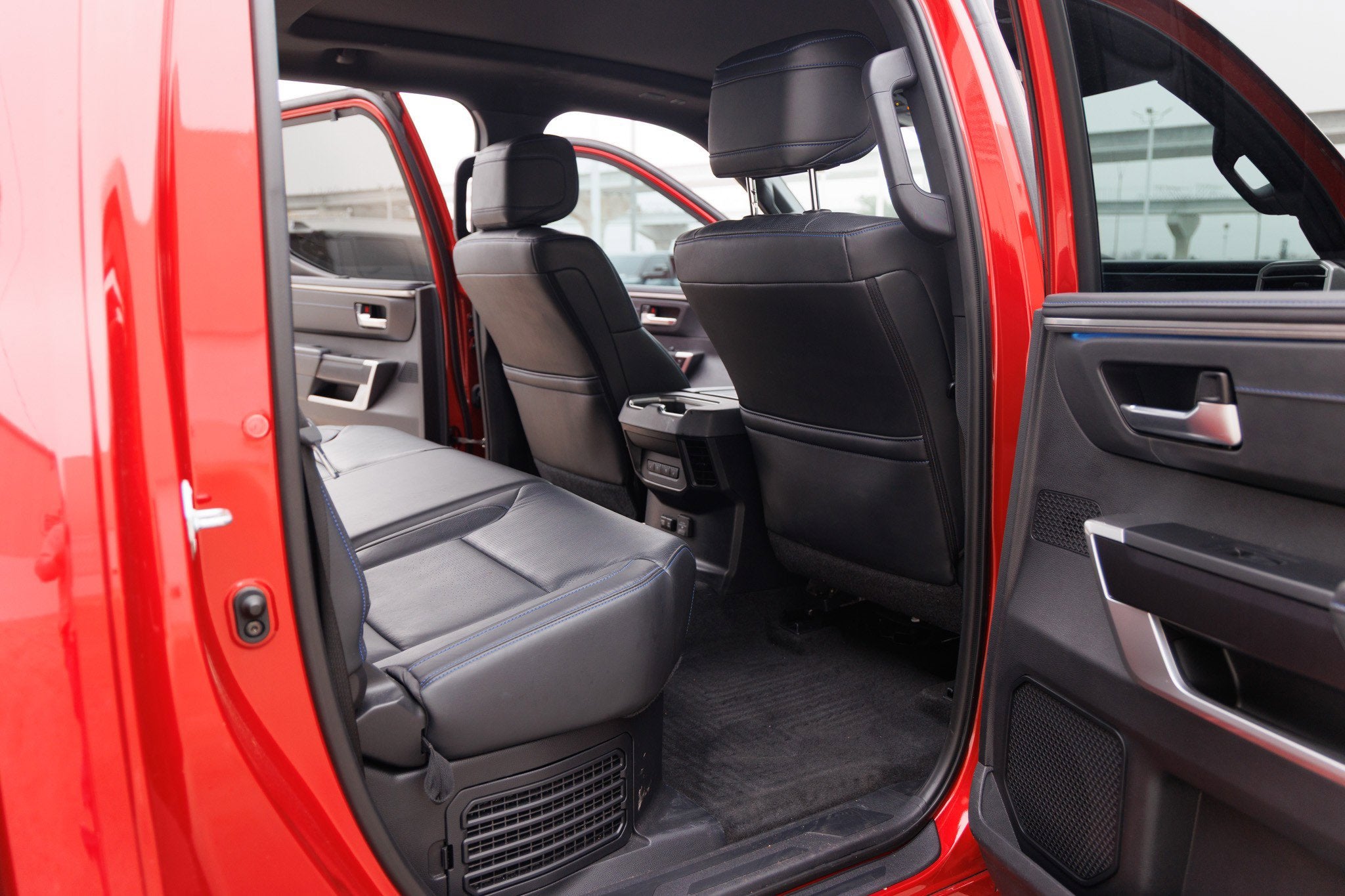 2023 Toyota TUNDRA HV 4X2 Platinum Hybrid