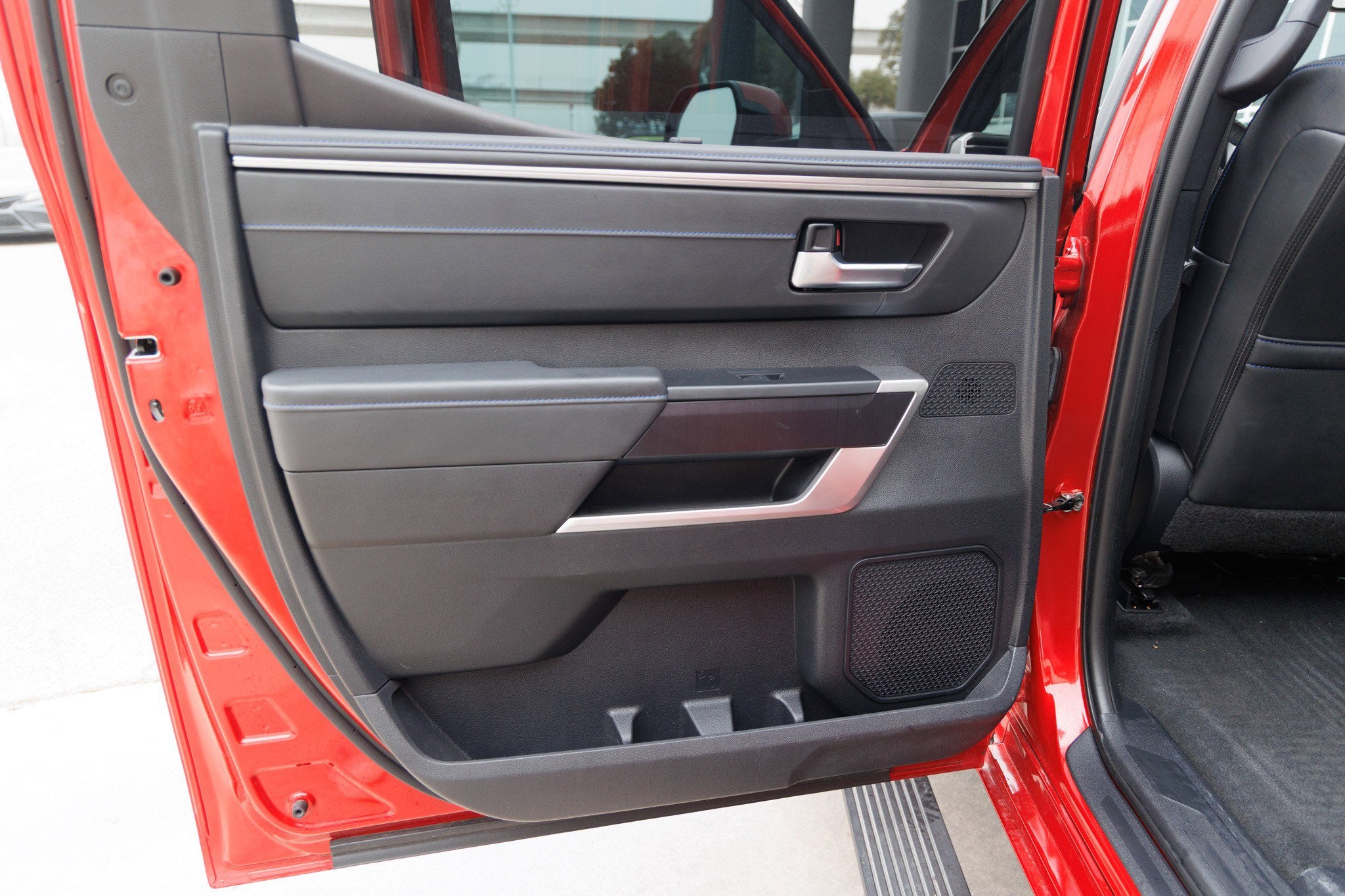 2023 Toyota TUNDRA HV 4X2 Platinum Hybrid