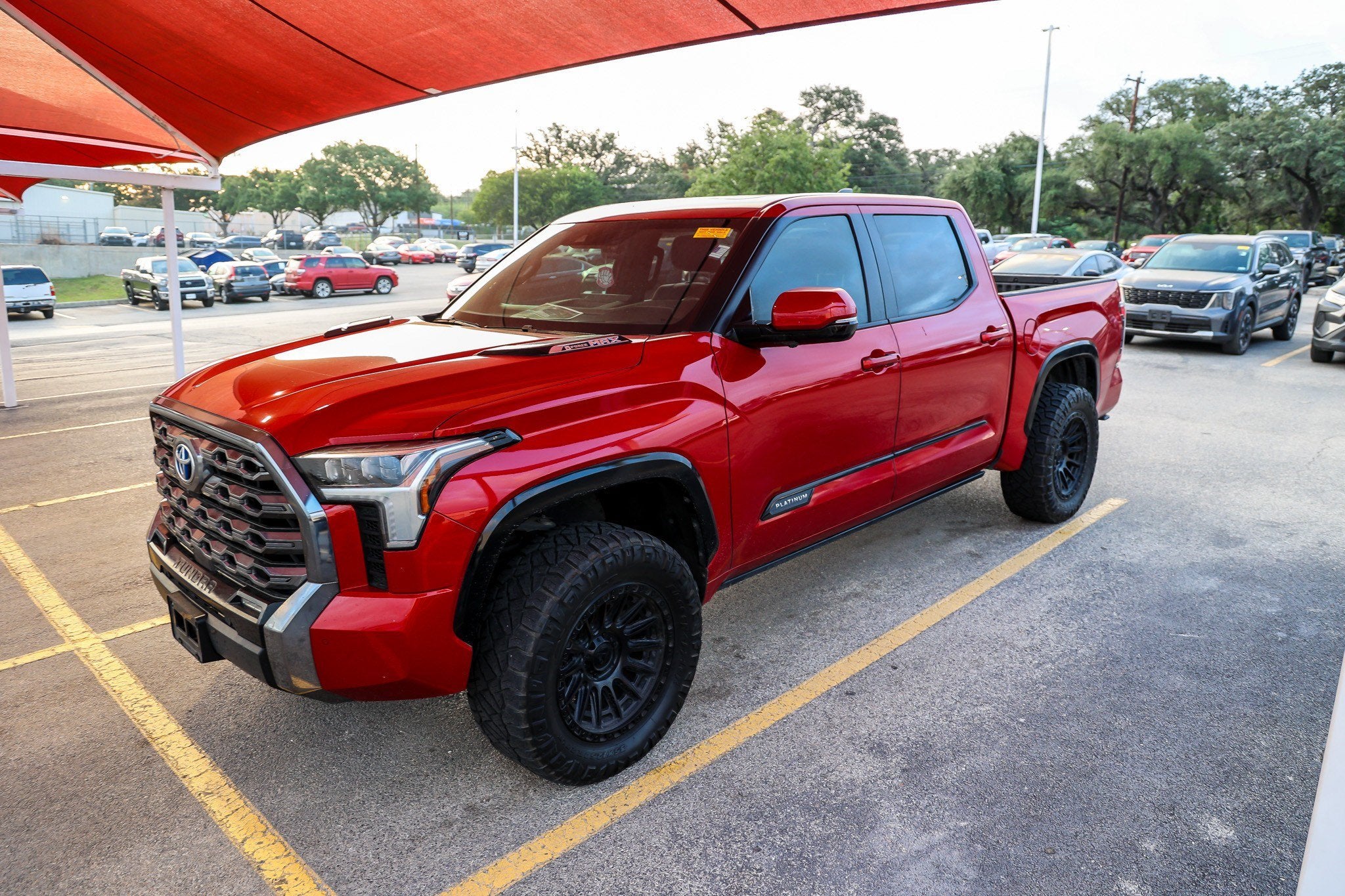 2024 Toyota Tundra i-FORCE MAX Platinum Hybrid