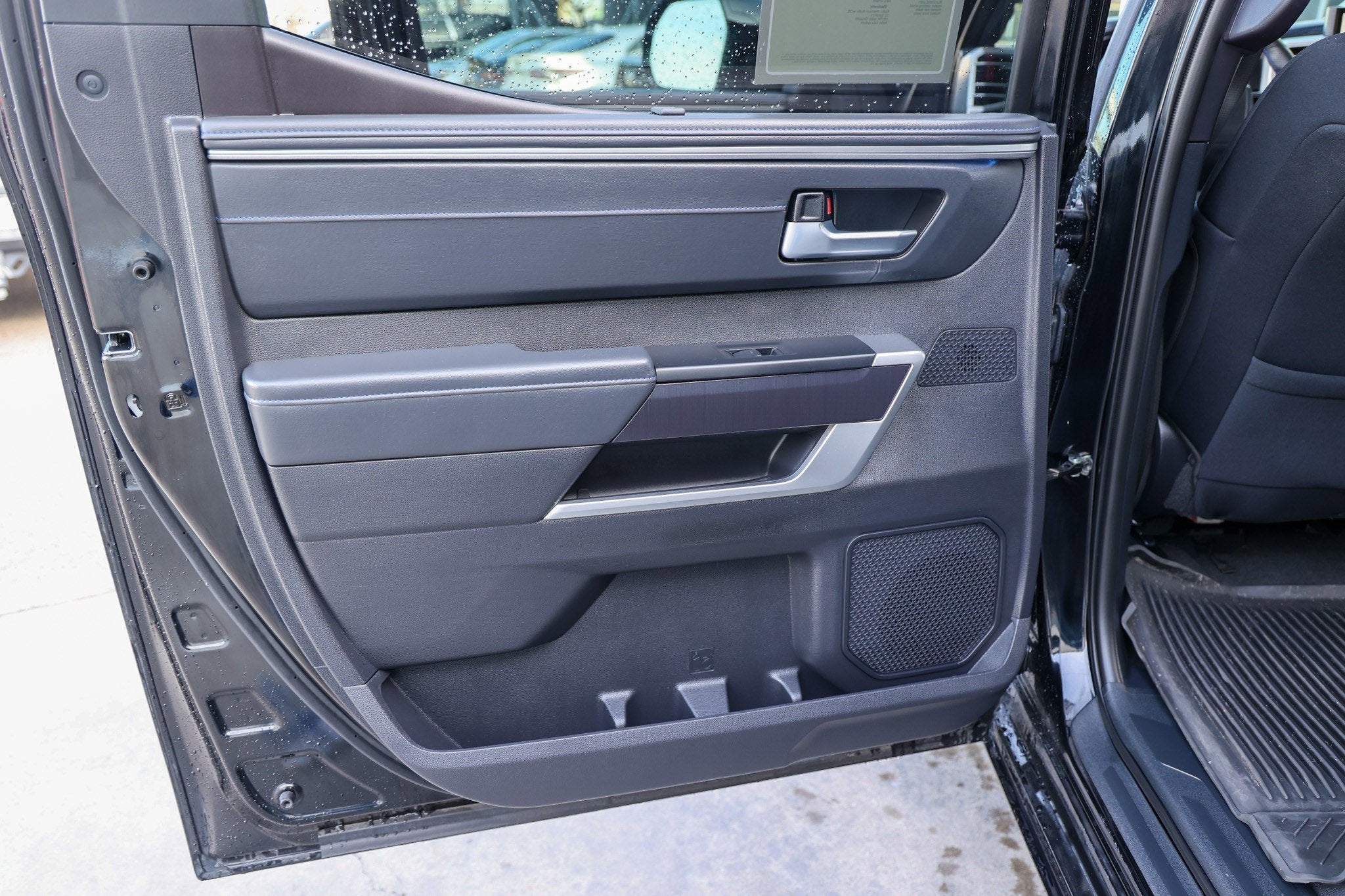 2023 Toyota TUNDRA HV 4X4 Platinum Hybrid