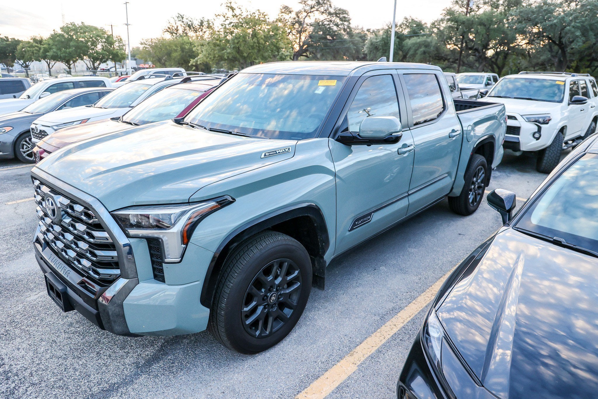 2026 Toyota Tundra i-FORCE MAX Platinum Hybrid