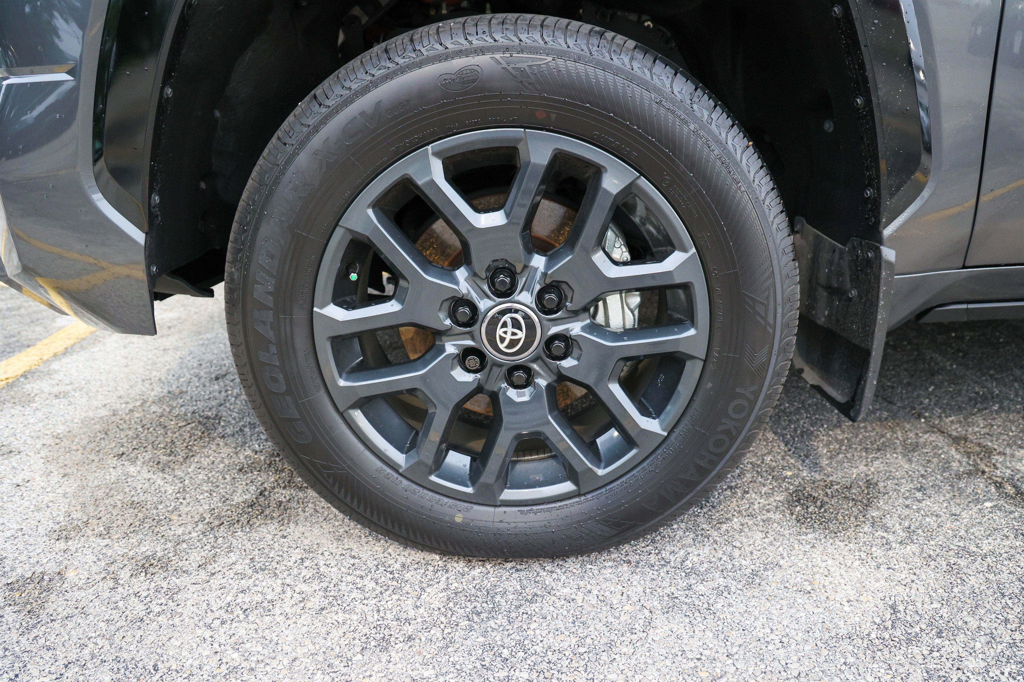 2026 Toyota Tundra i-FORCE MAX Platinum Hybrid