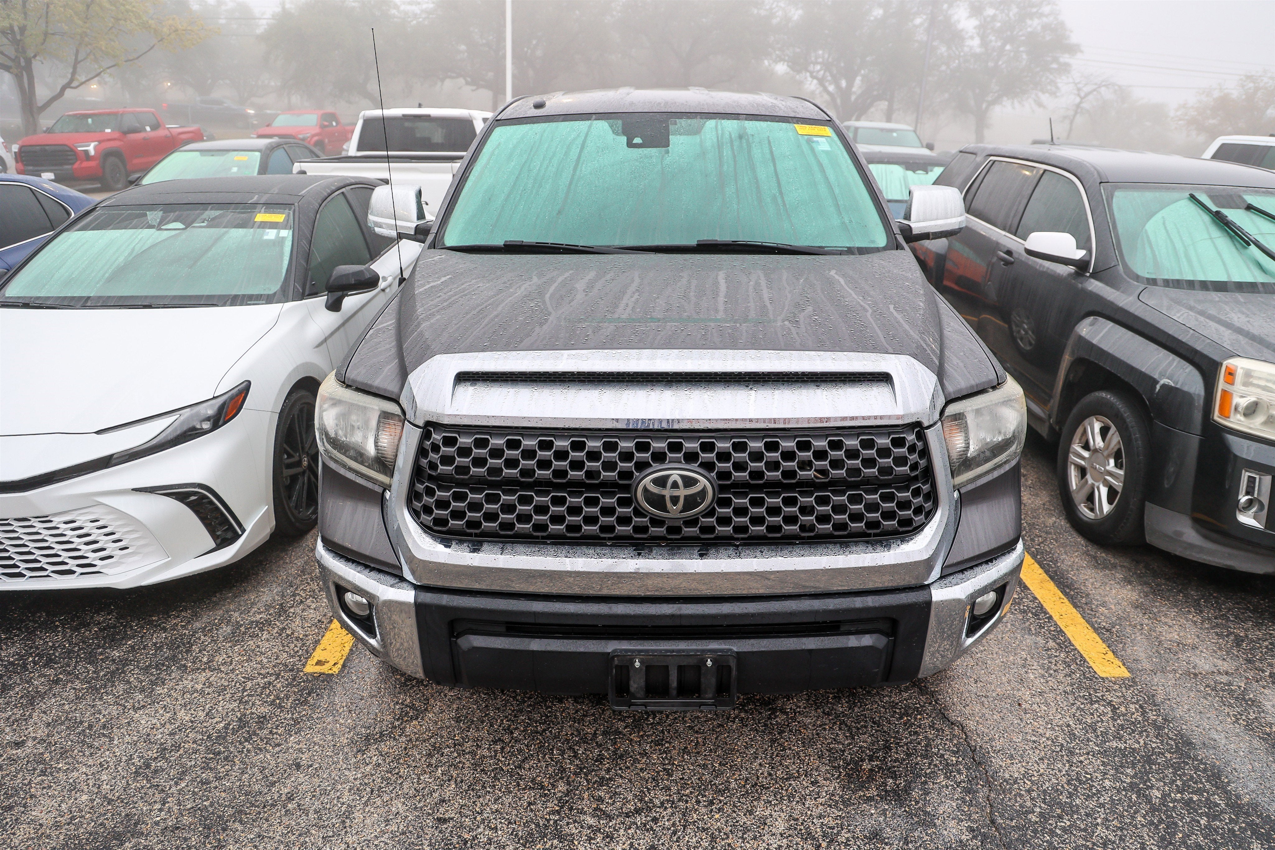 2018 Toyota TUNDRA 4X2 SR5