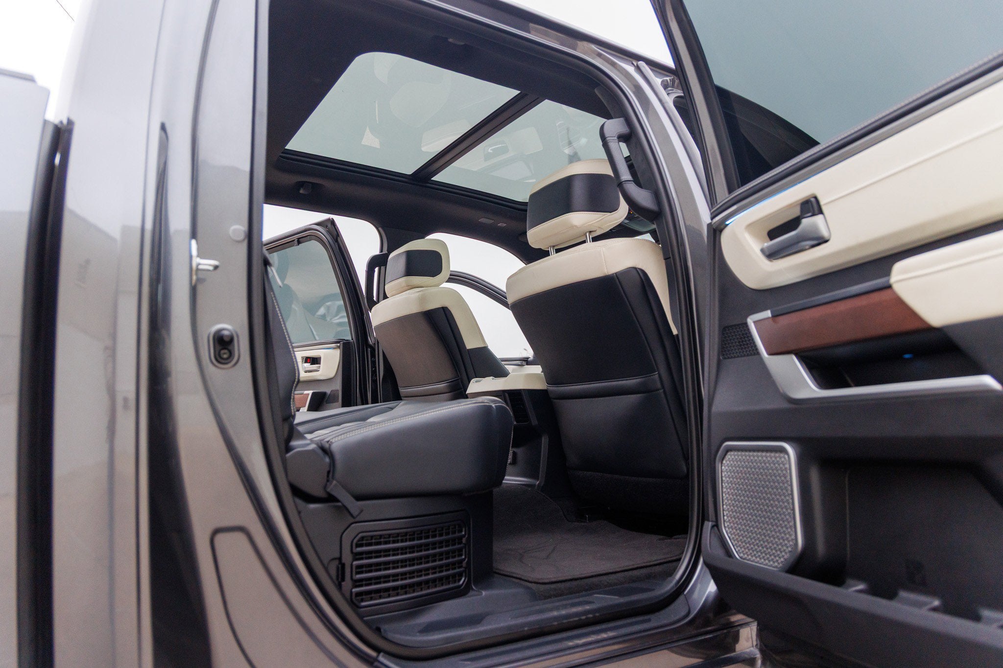 2023 Toyota TUNDRA HV 4X4 Capstone Hybrid