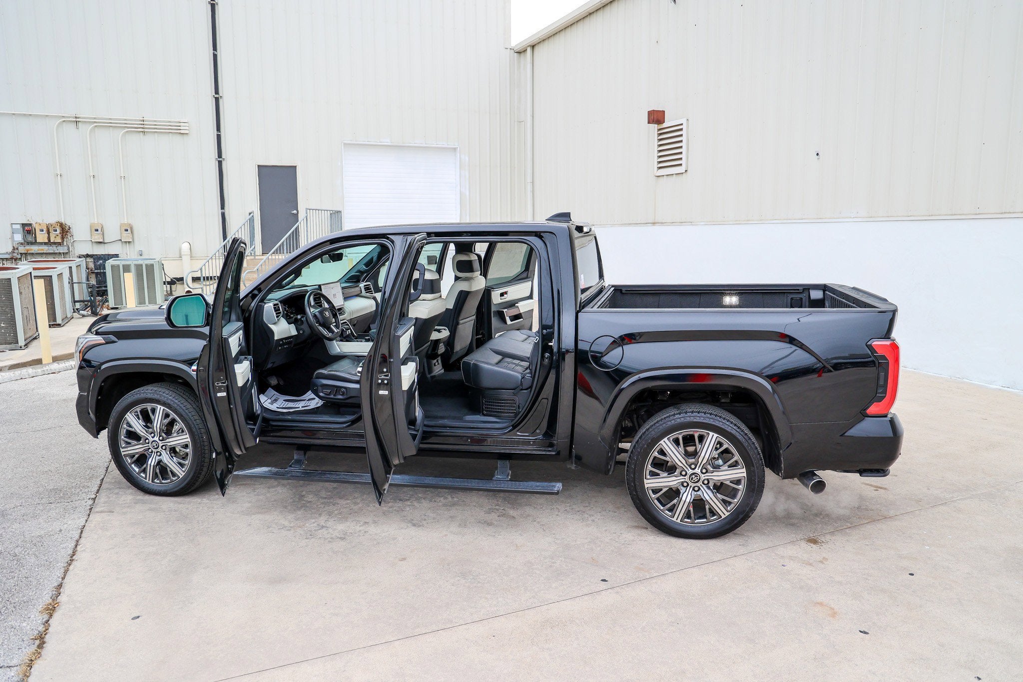 2023 Toyota TUNDRA HV 4X4 Capstone Hybrid