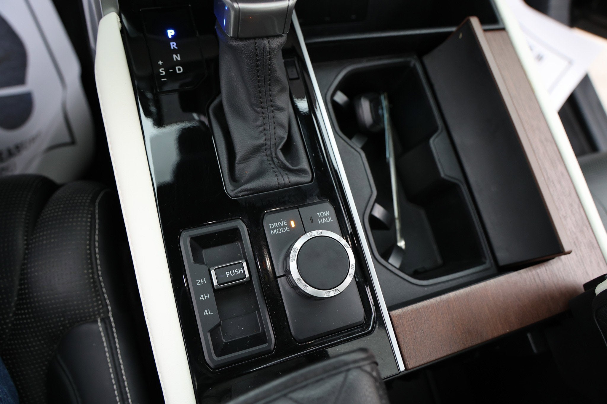 2023 Toyota TUNDRA HV 4X4 Capstone Hybrid