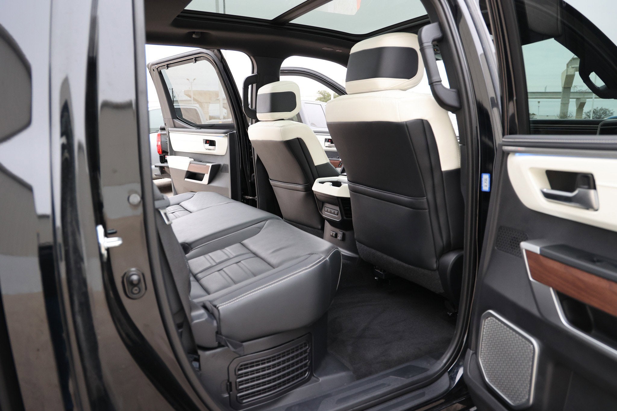 2023 Toyota TUNDRA HV 4X4 Capstone Hybrid