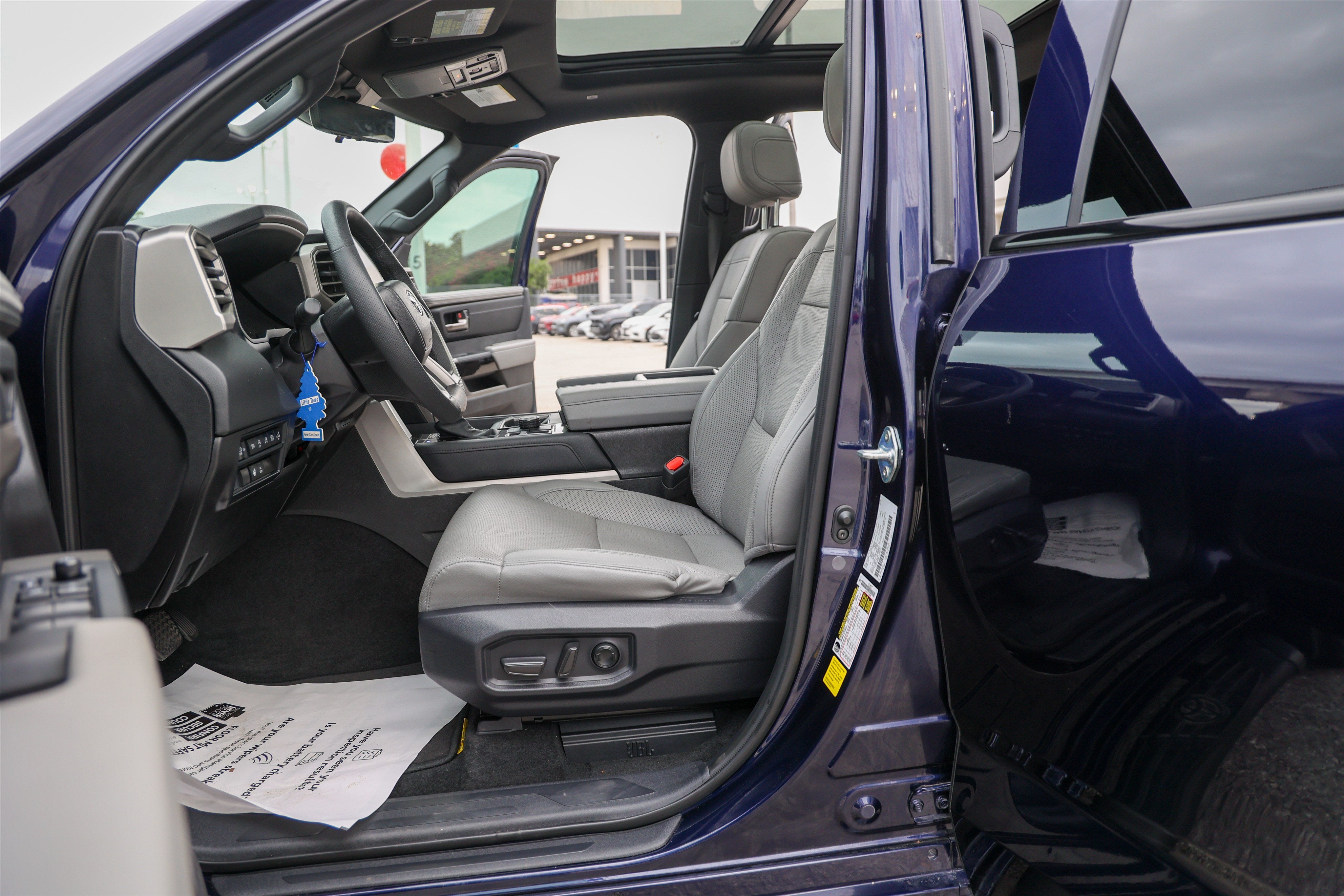 2025 Toyota TUNDRA 4X4 Limited