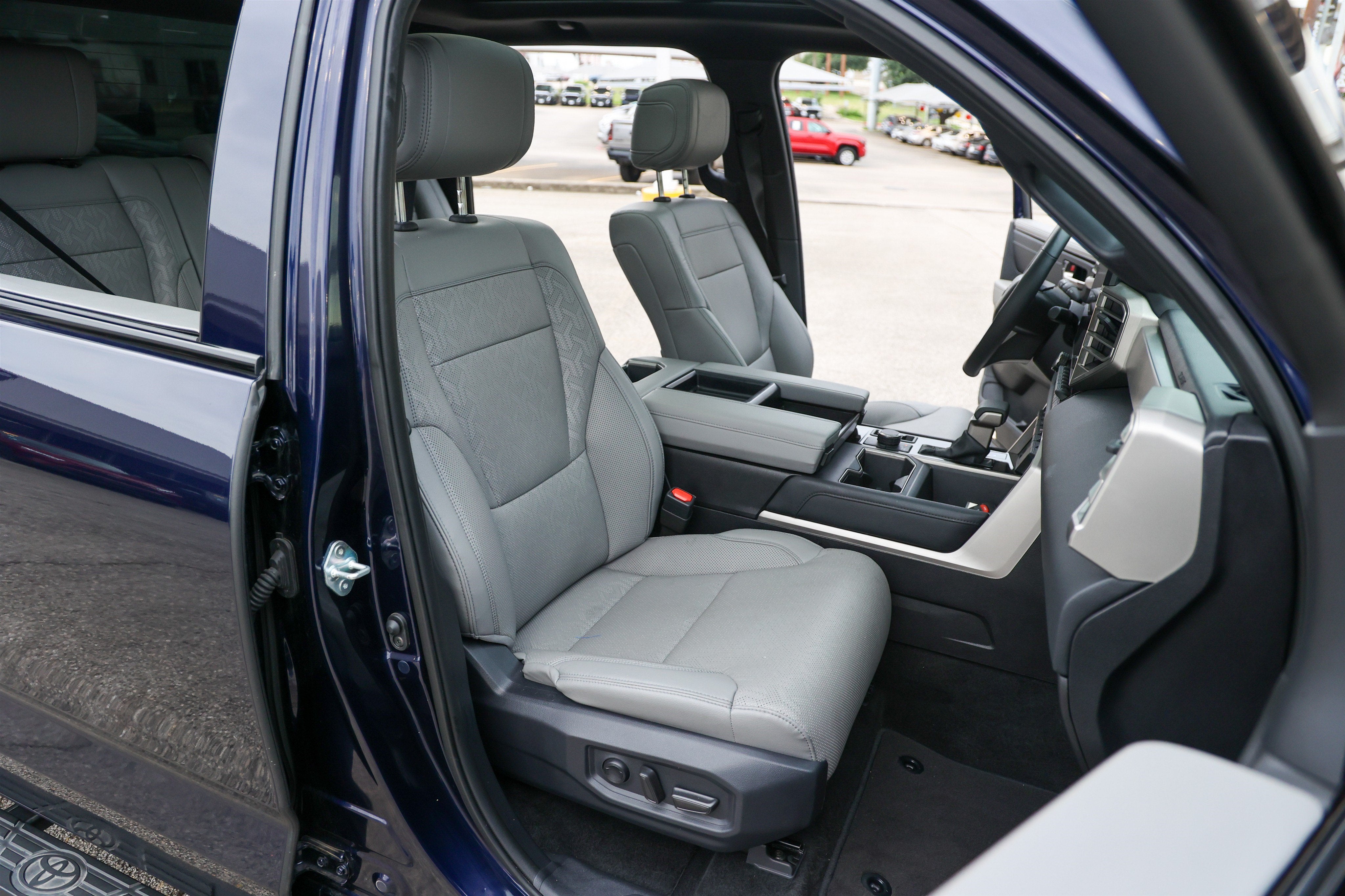 2025 Toyota TUNDRA 4X4 Limited