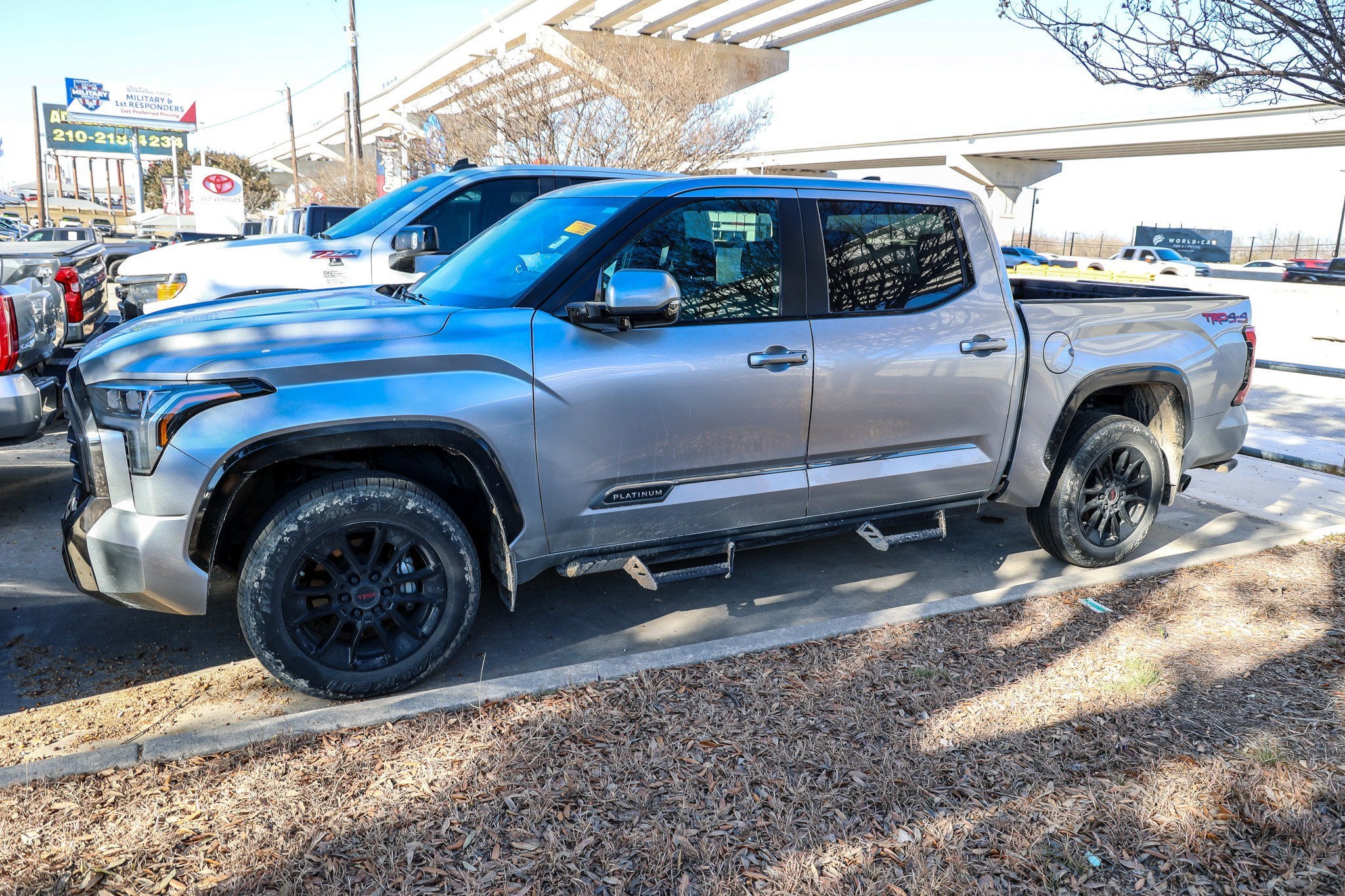 2025 Toyota TUNDRA 4X4 Platinum