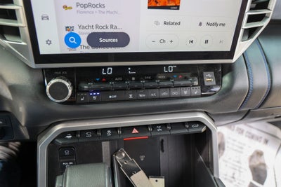 2025 Toyota TUNDRA 4X4 Platinum