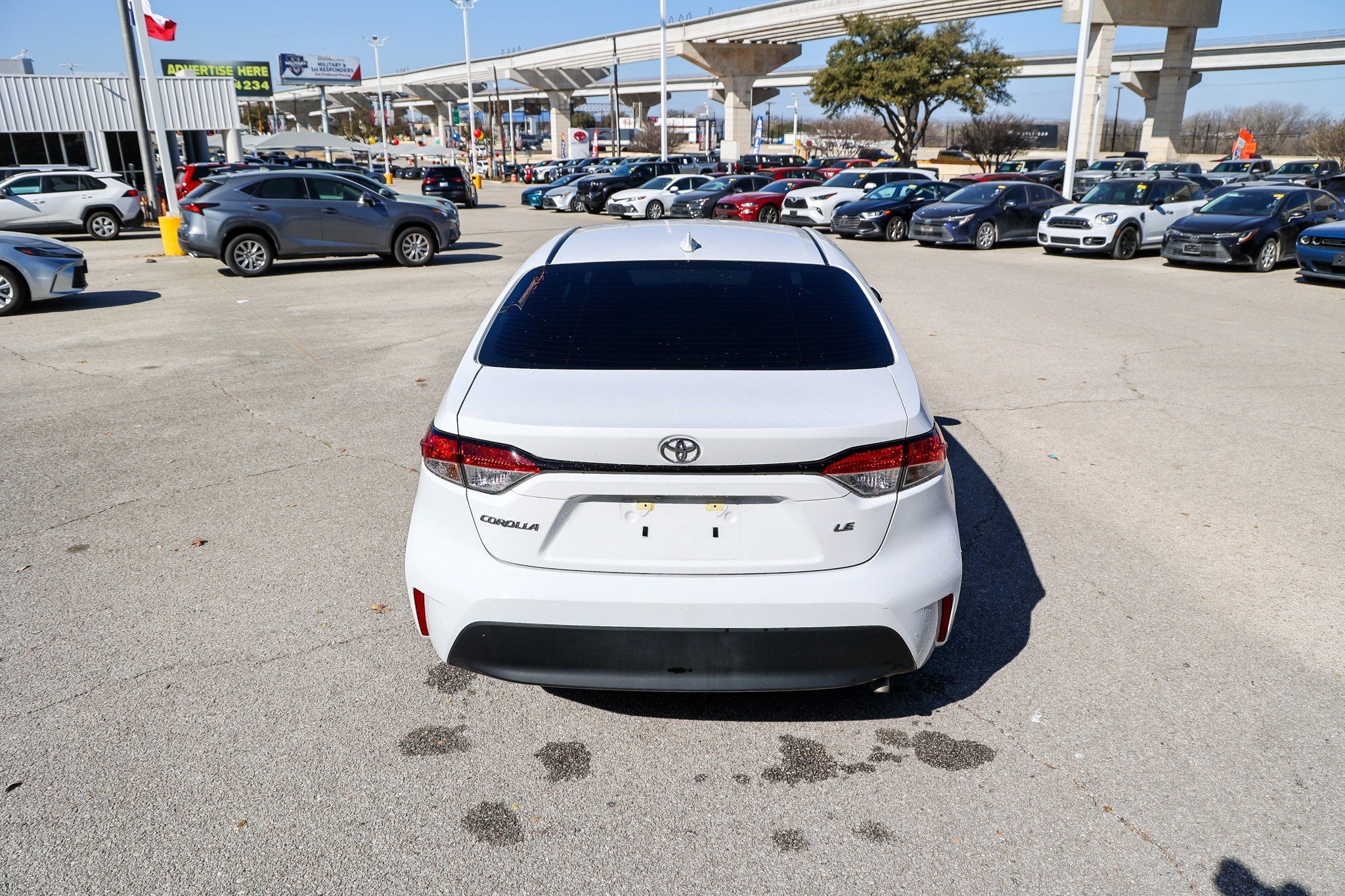 2025 Toyota COROLLA LE