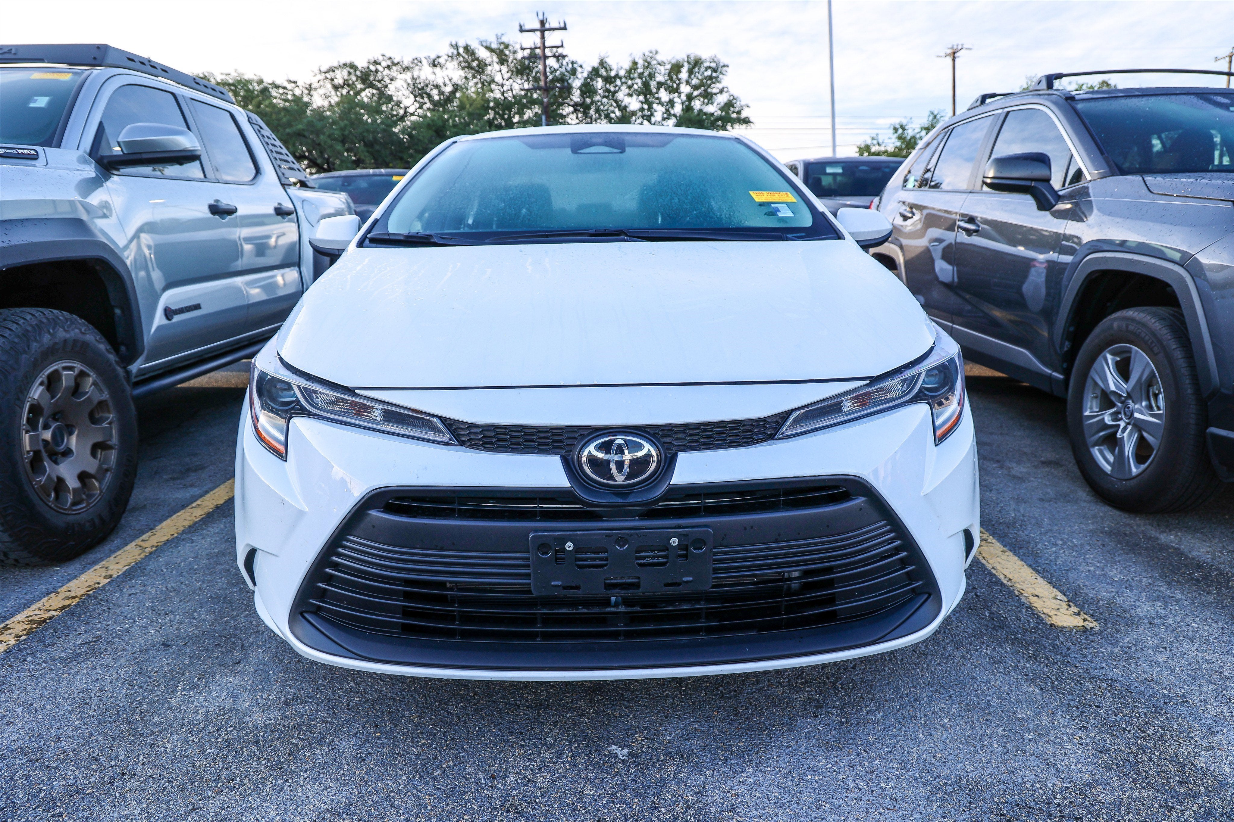 2026 Toyota COROLLA LE