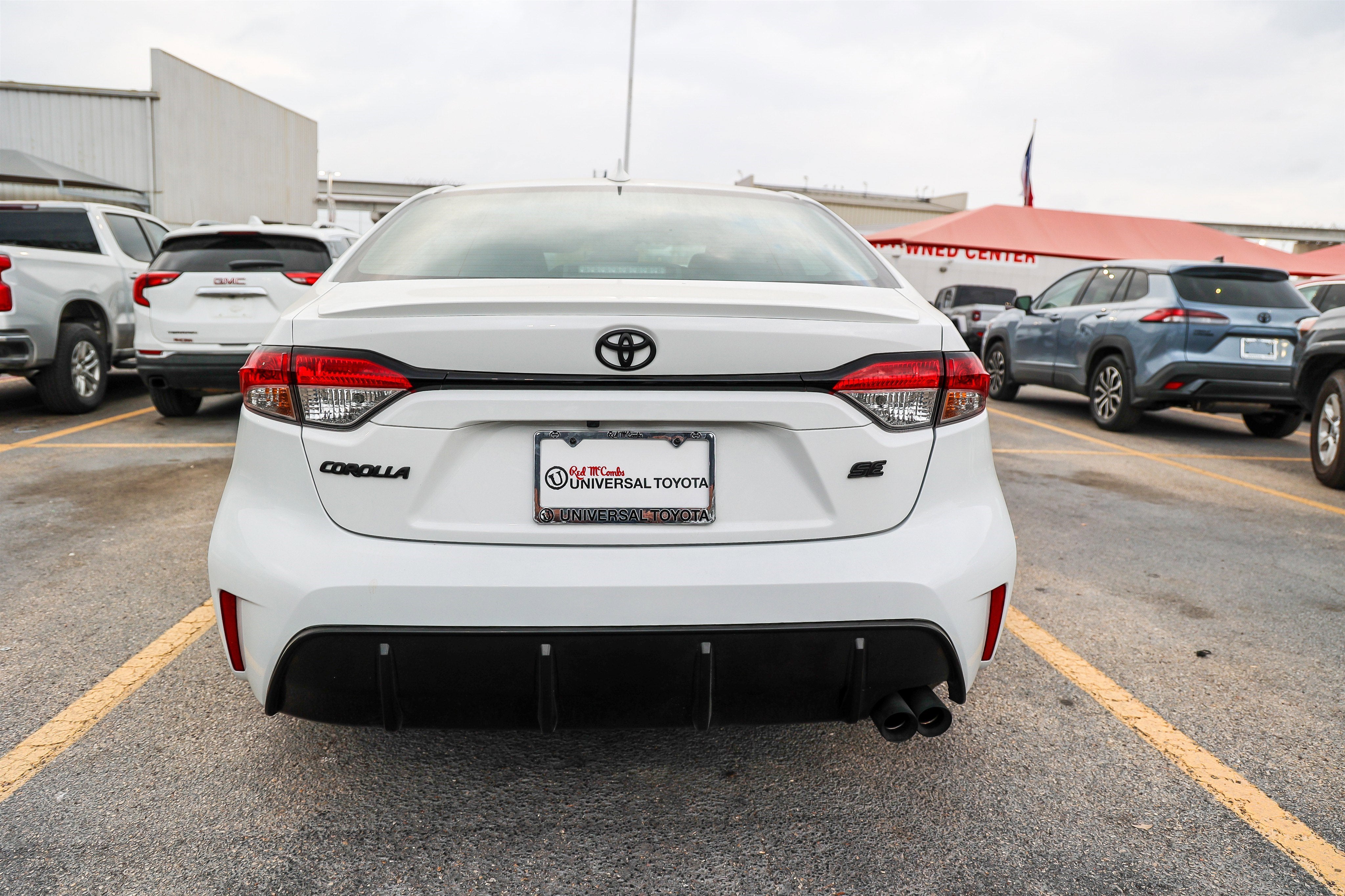 2026 Toyota COROLLA SE