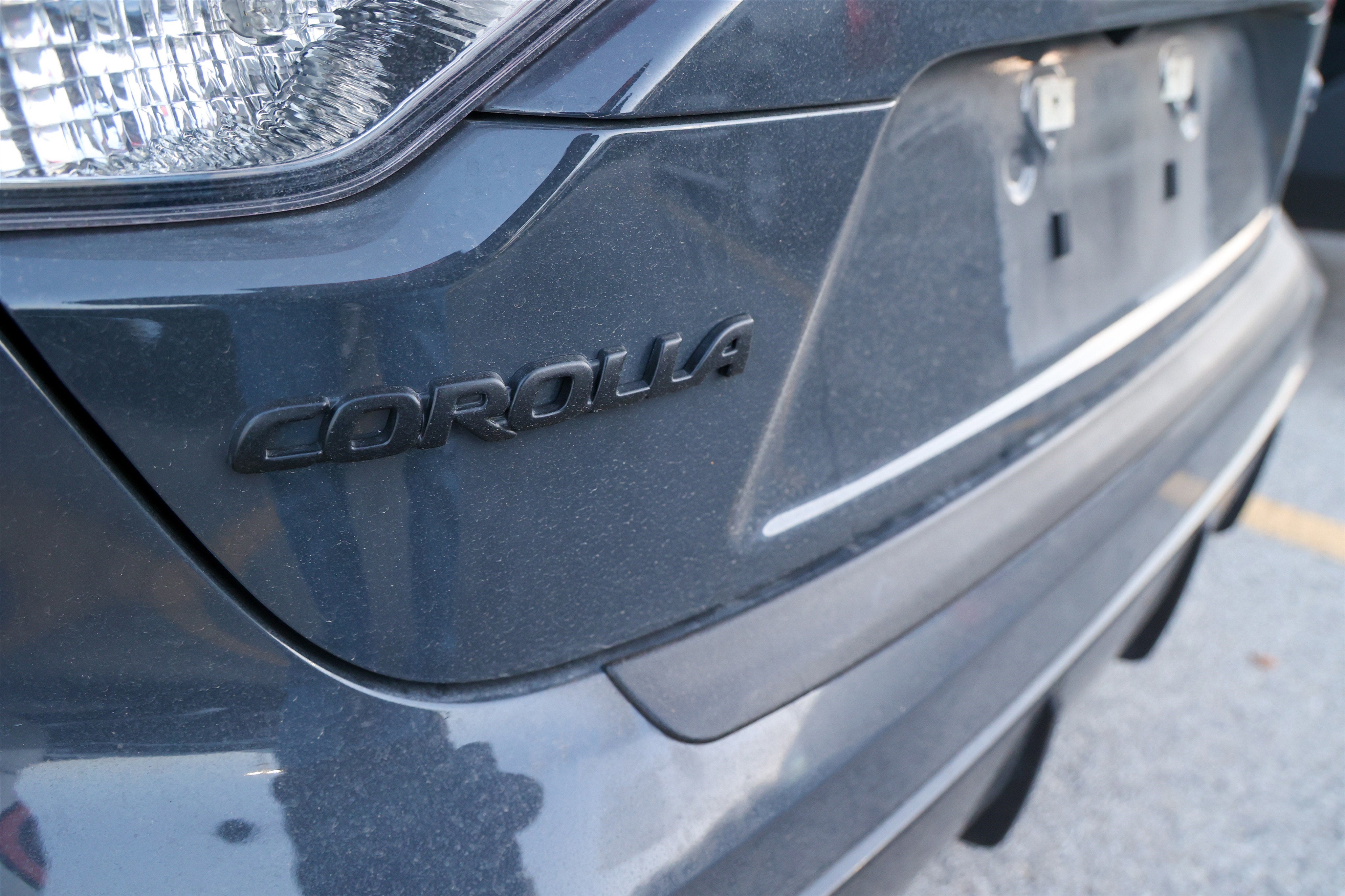 2025 Toyota COROLLA SE