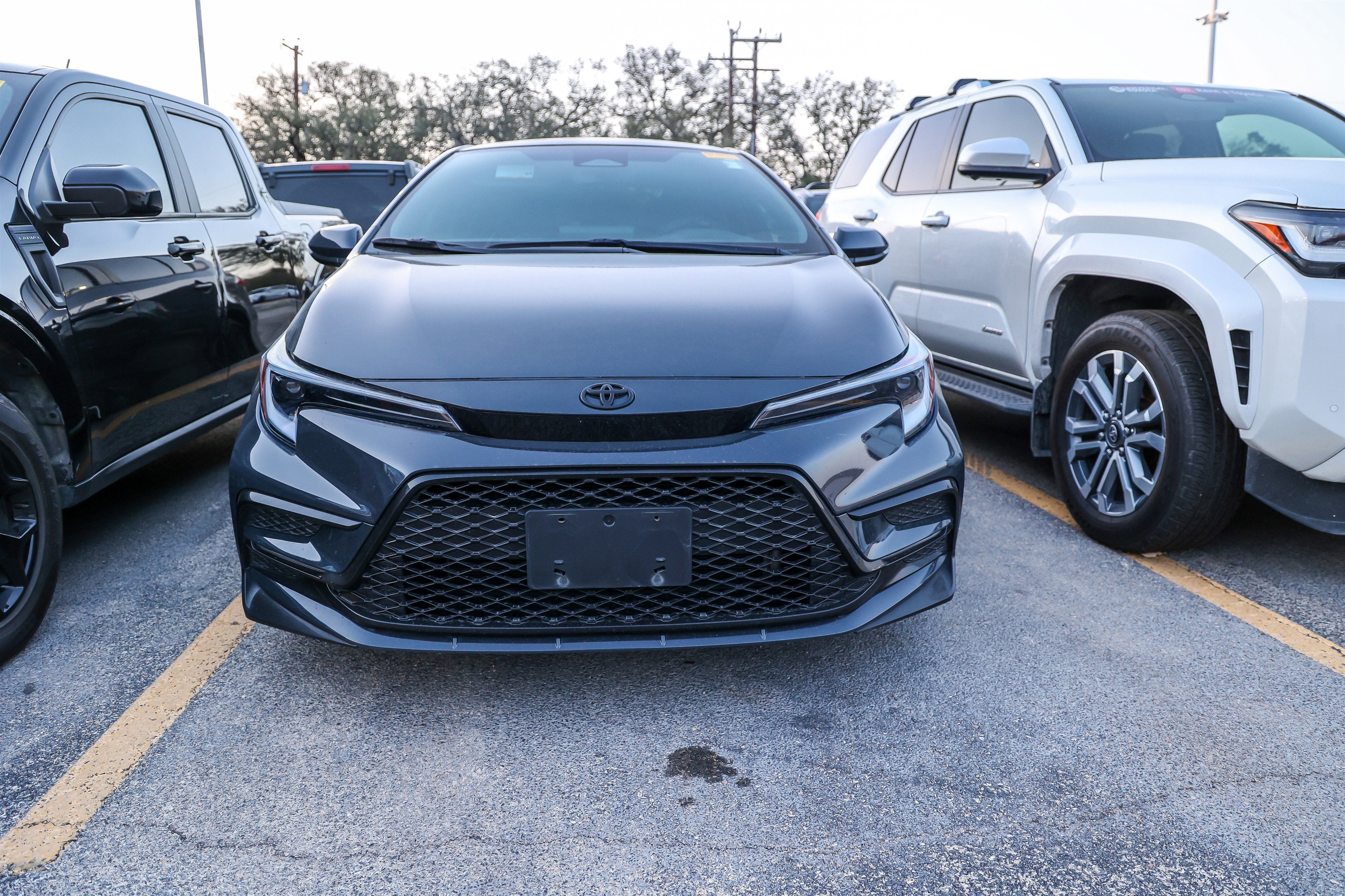 2025 Toyota COROLLA SE