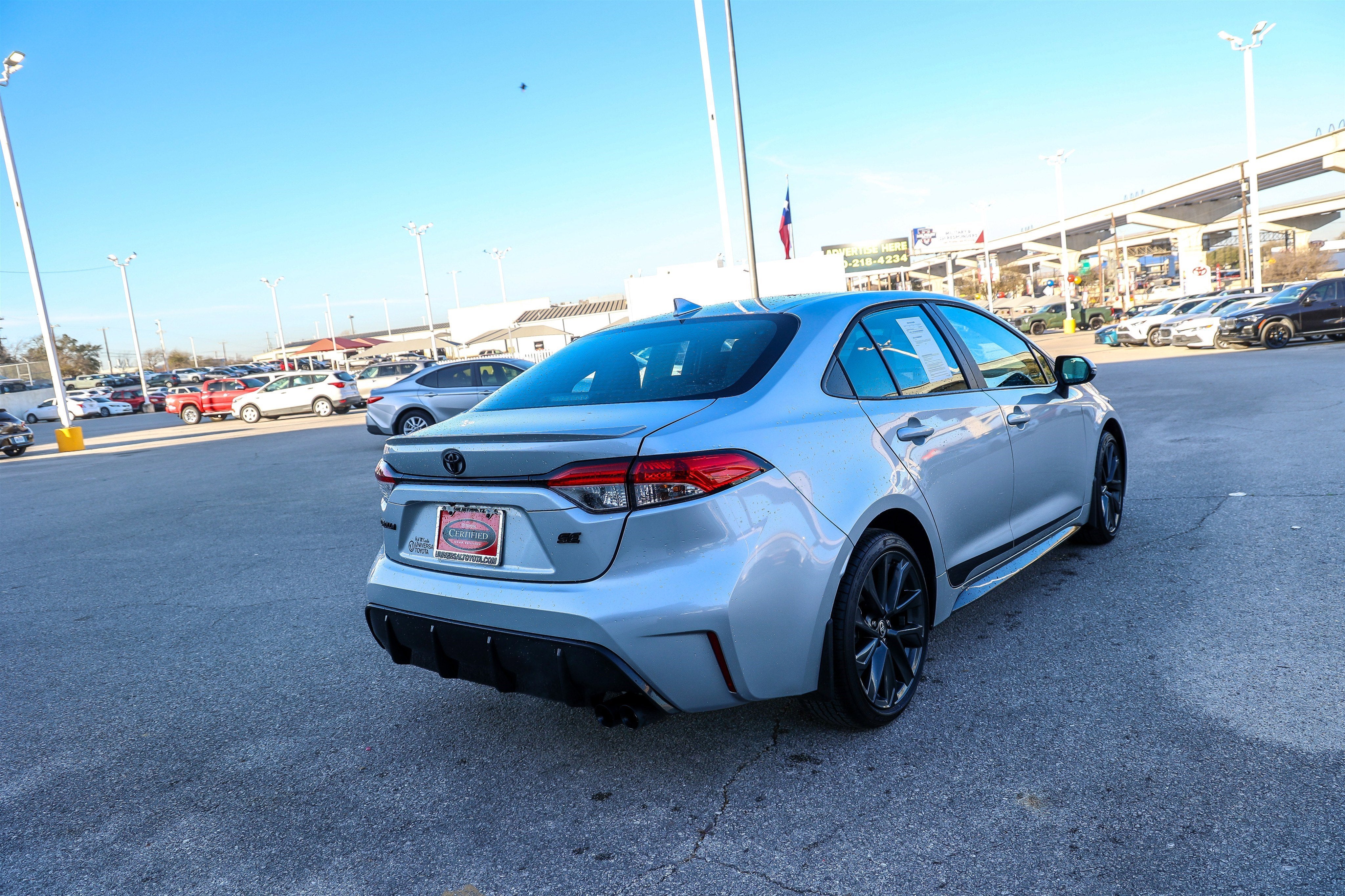 2026 Toyota COROLLA SE