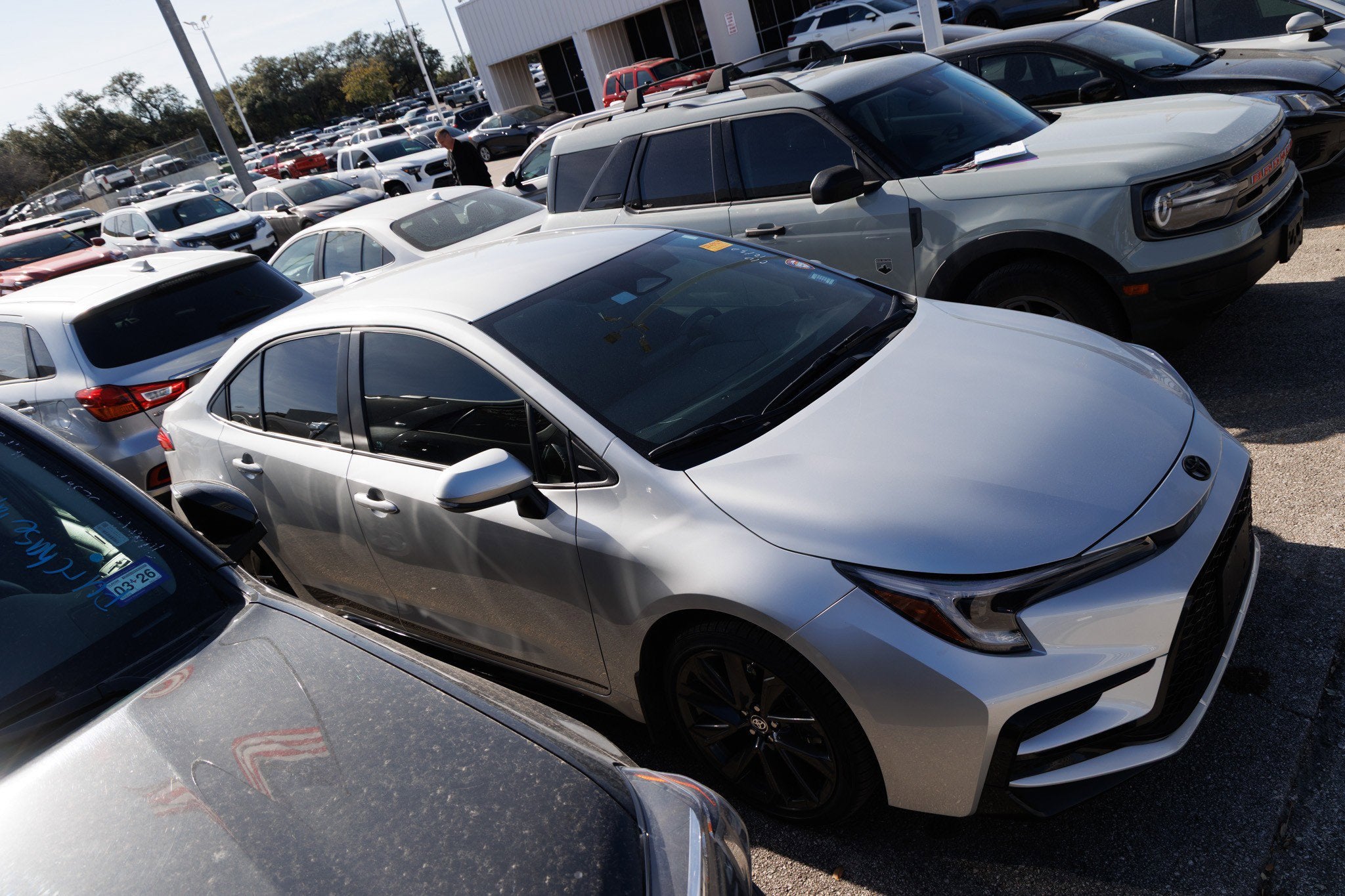 2025 Toyota COROLLA SE