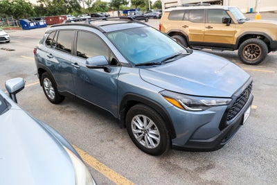 2024 Toyota Corolla Cross LE