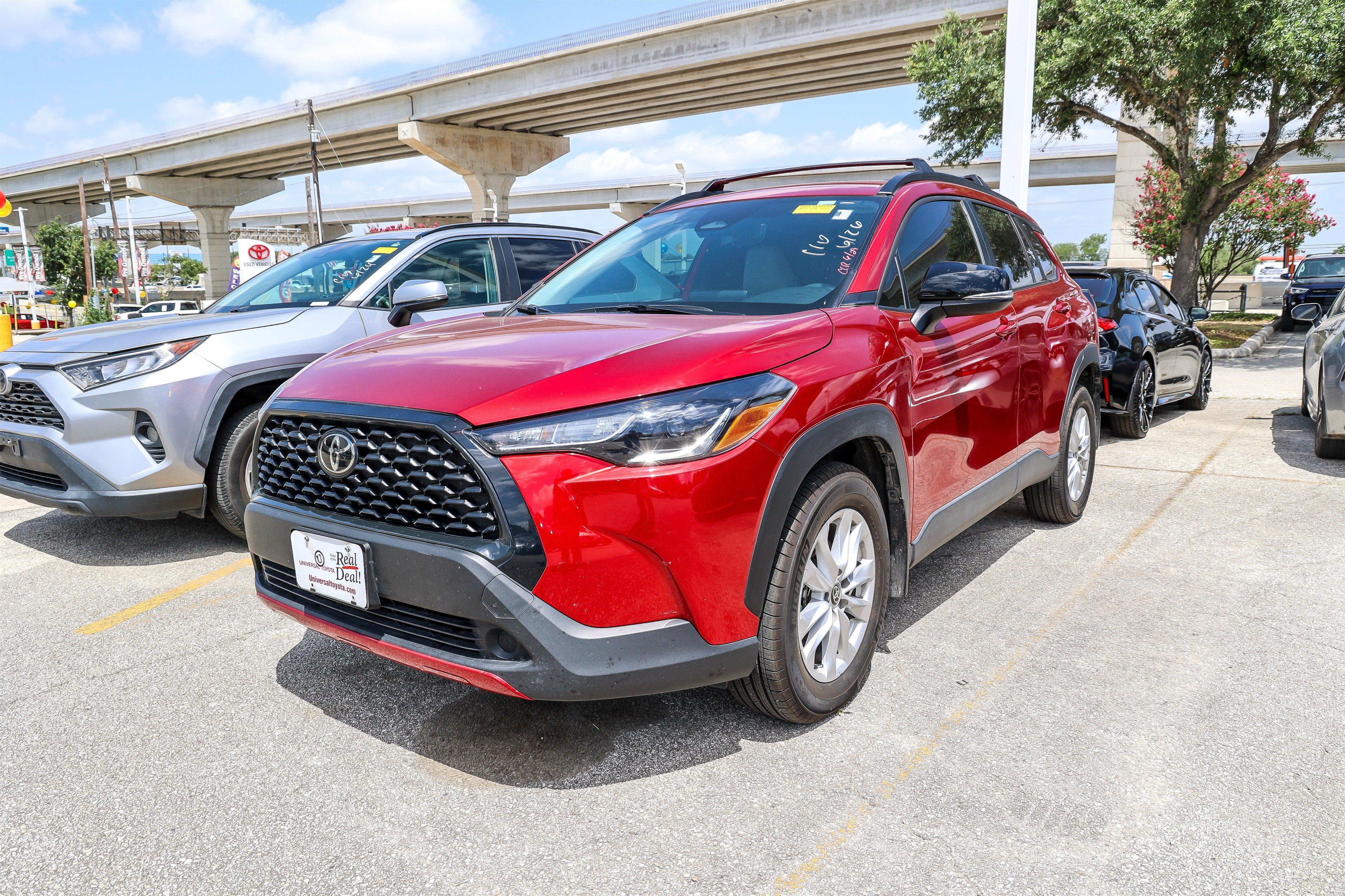 2025 Toyota Corolla Cross LE