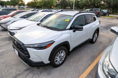 2026 Toyota Corolla Cross LE