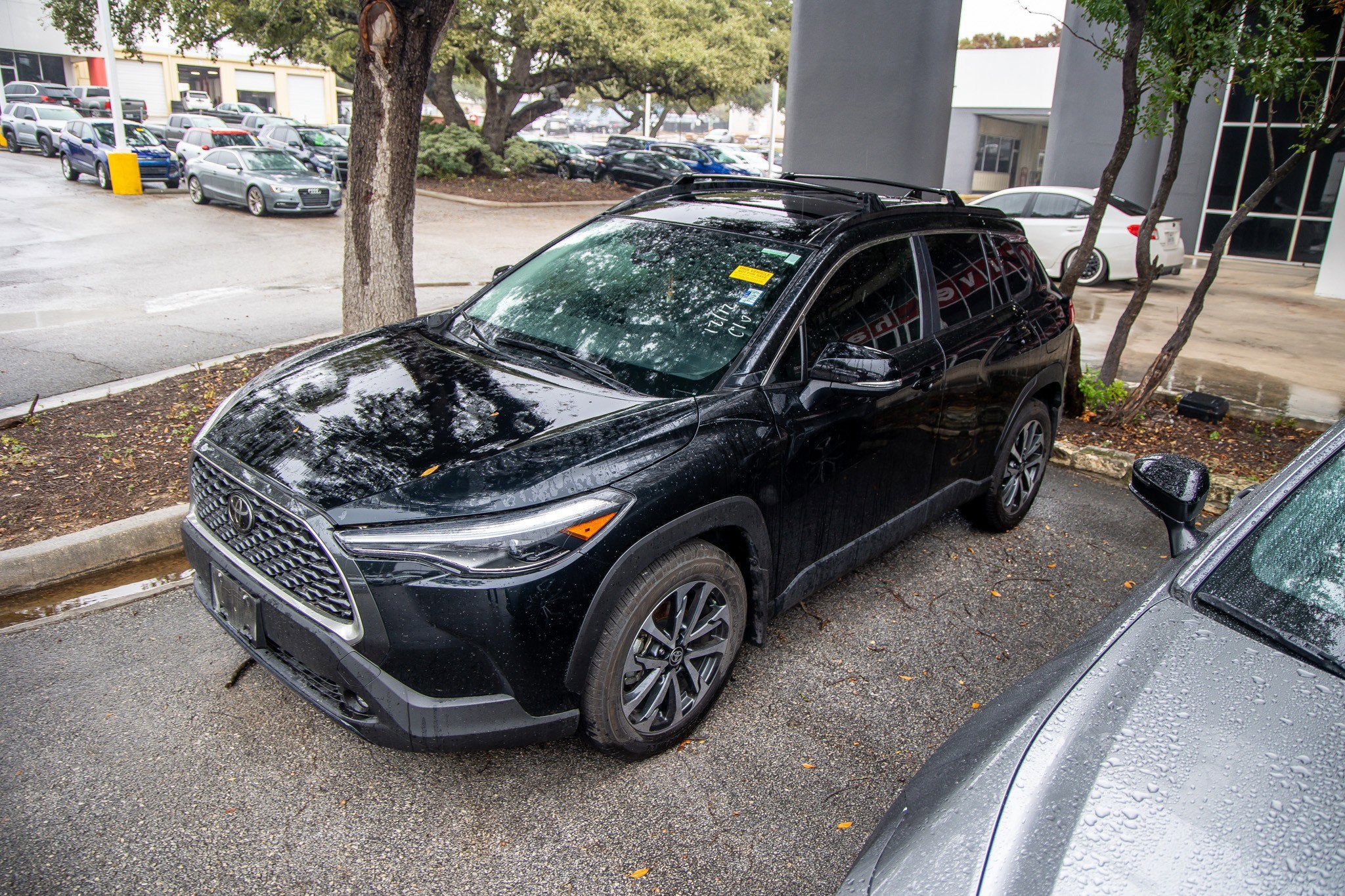 2025 Toyota Corolla Cross XLE