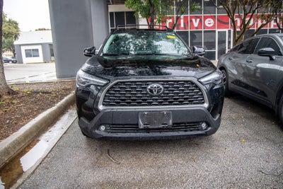 2025 Toyota Corolla Cross XLE