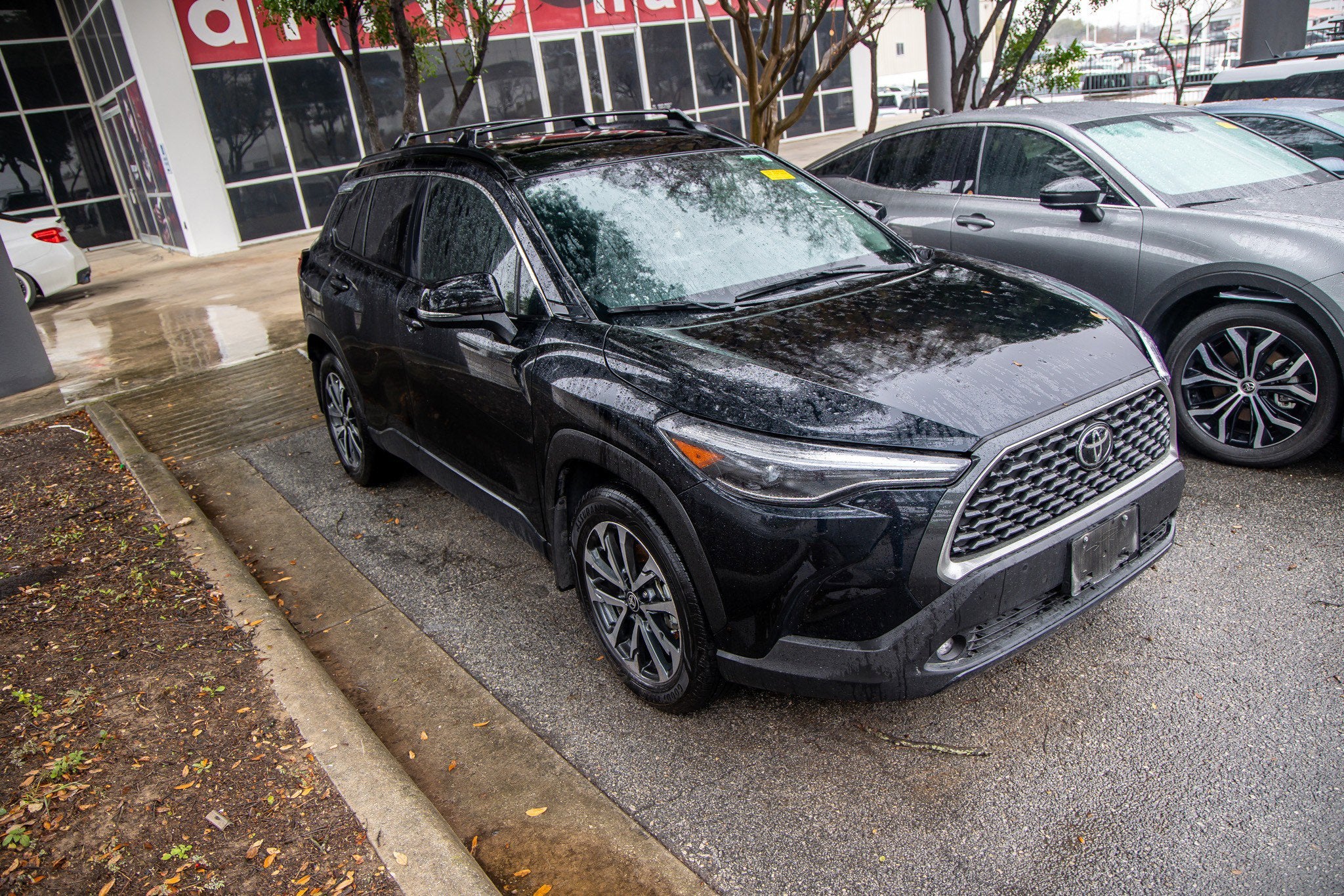 2025 Toyota Corolla Cross XLE